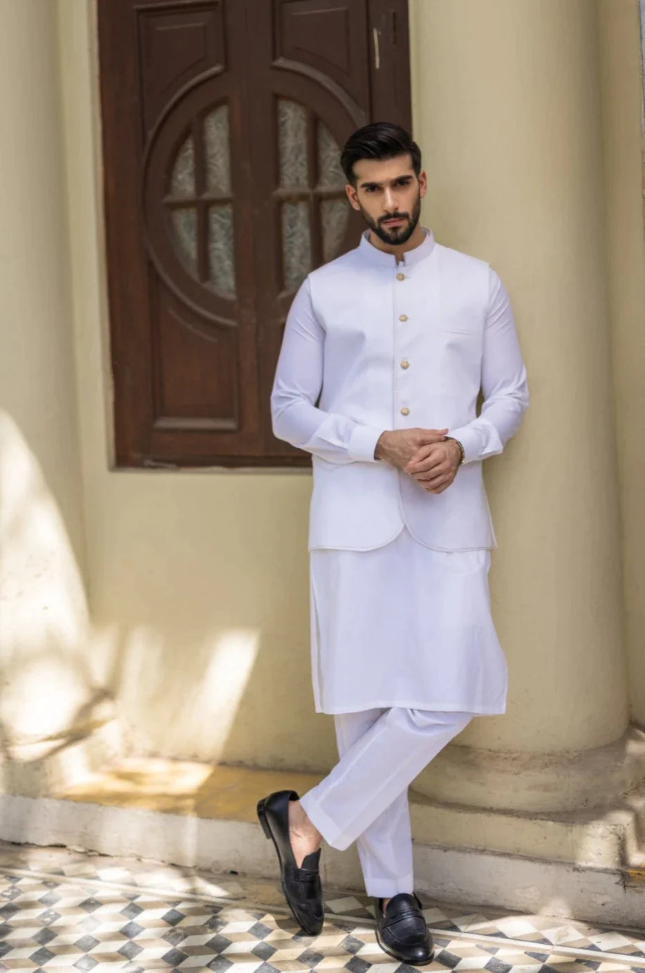 Pearl White Contrast-Stitch Cotton-Polyester Waistcoat (1-Pc) - Image 2