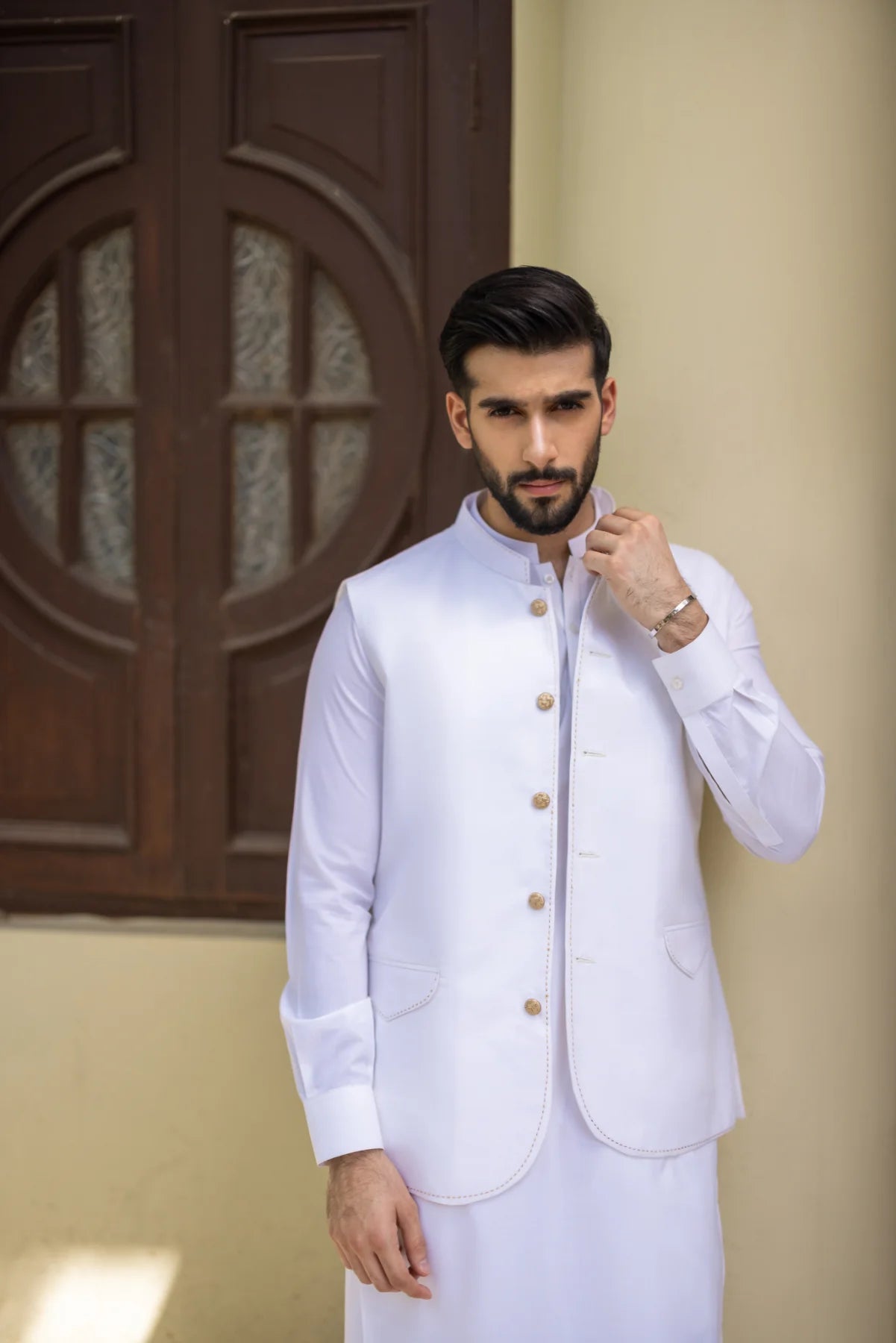 Pearl White Contrast-Stitch Cotton-Polyester Waistcoat (1-Pc) - Image 3