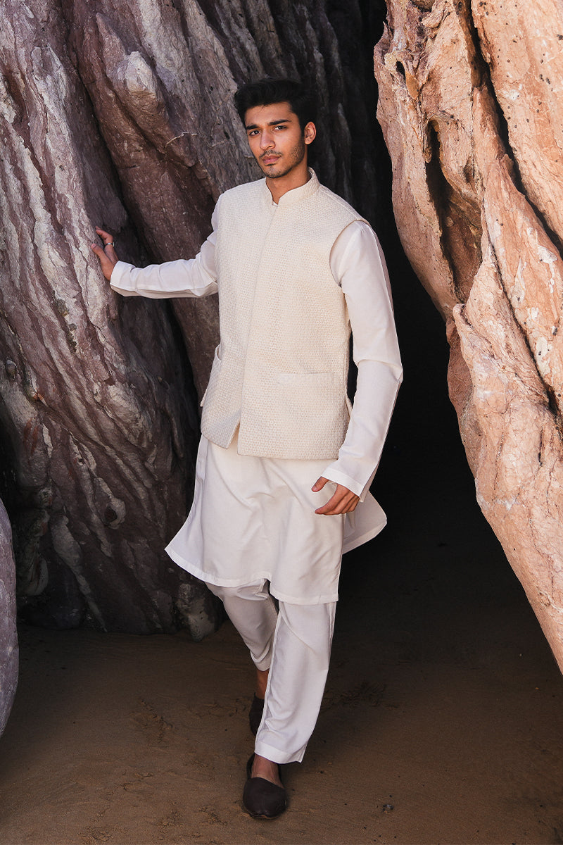 Pure White Chikankari Cotton-Silk Waistcoat Kurta (3-Piece) - Image 3