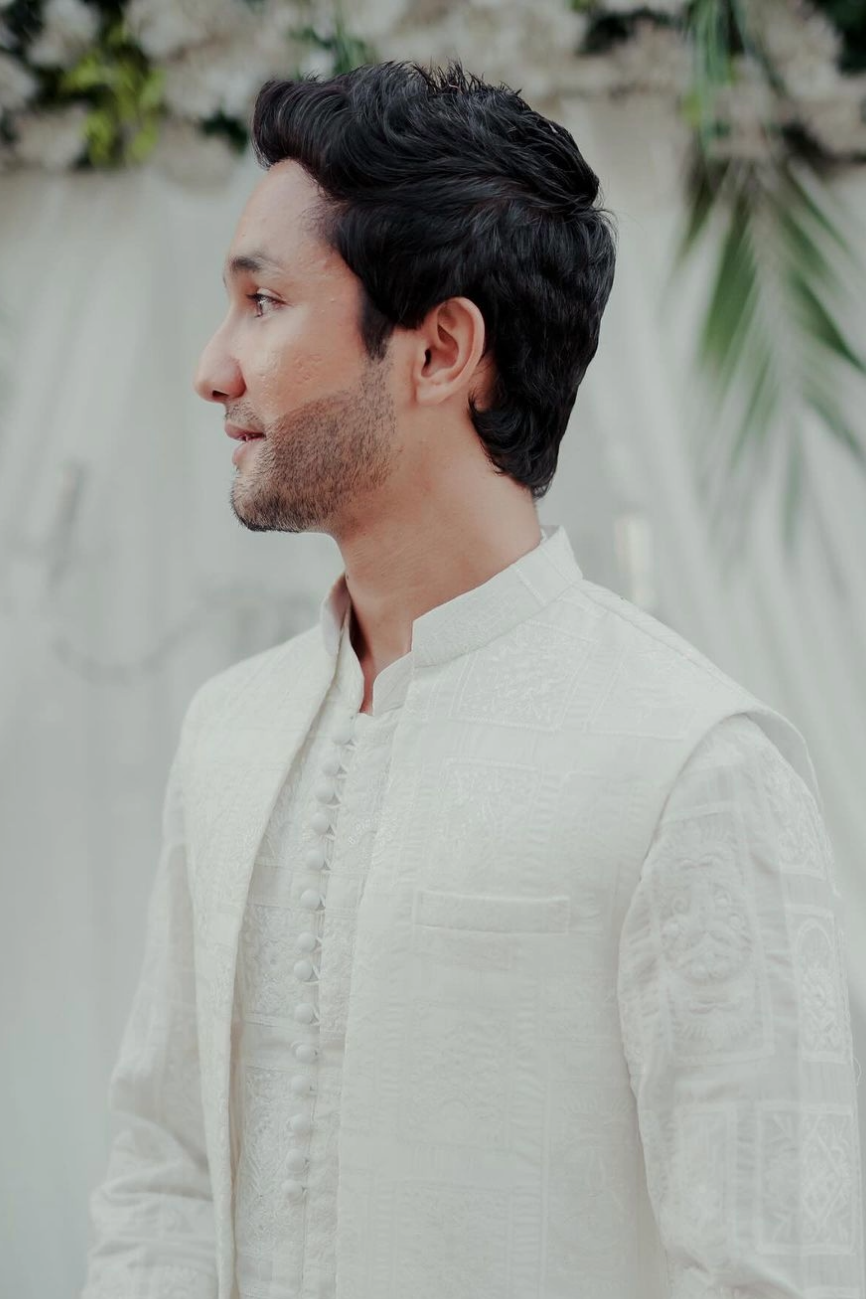 White Embroidered Cotton-Silk Waistcoat Kurta (3-Piece) - Image 4
