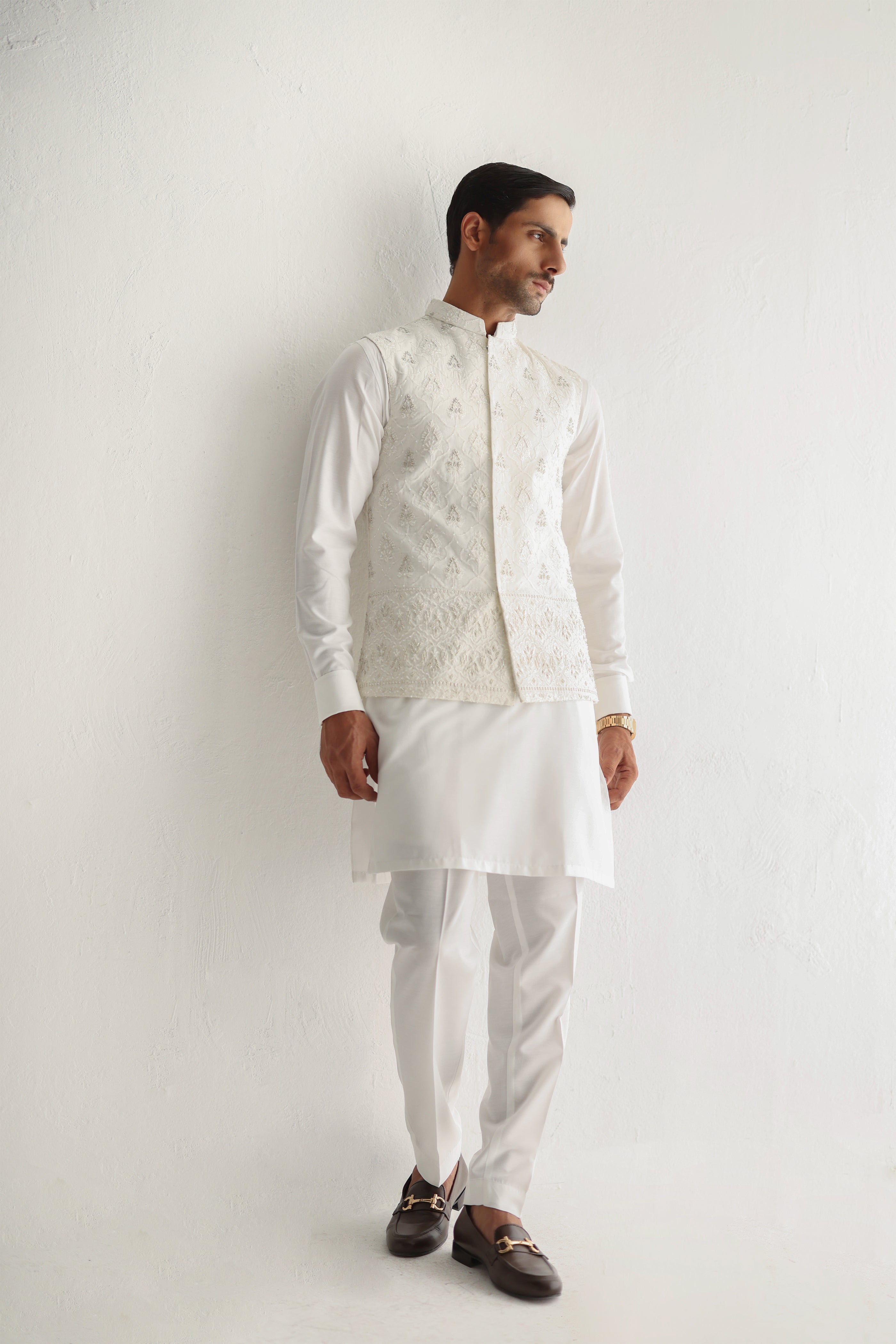 White Handworked Cotton Silk Waistcoat Kurta (3-Piece) - Image 5