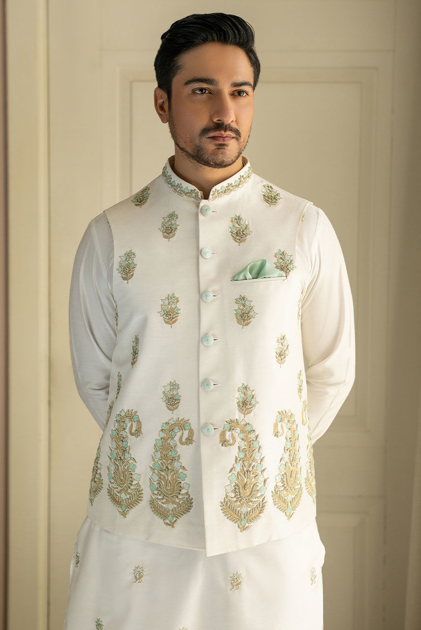 White Embroidered Cotton Silk Waistcoat Kurta (3-Piece) - Image 5