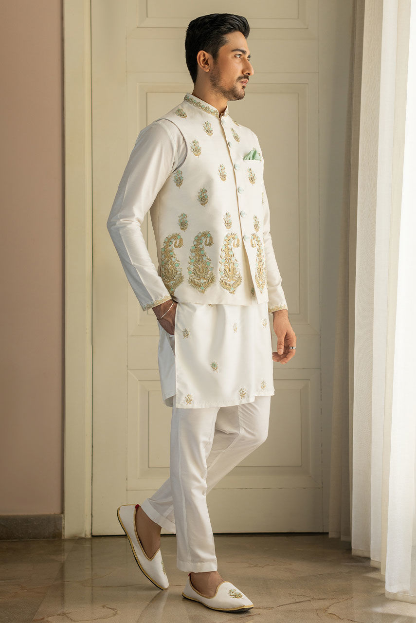 White Embroidered Cotton Silk Waistcoat Kurta (3-Piece) - Image 6