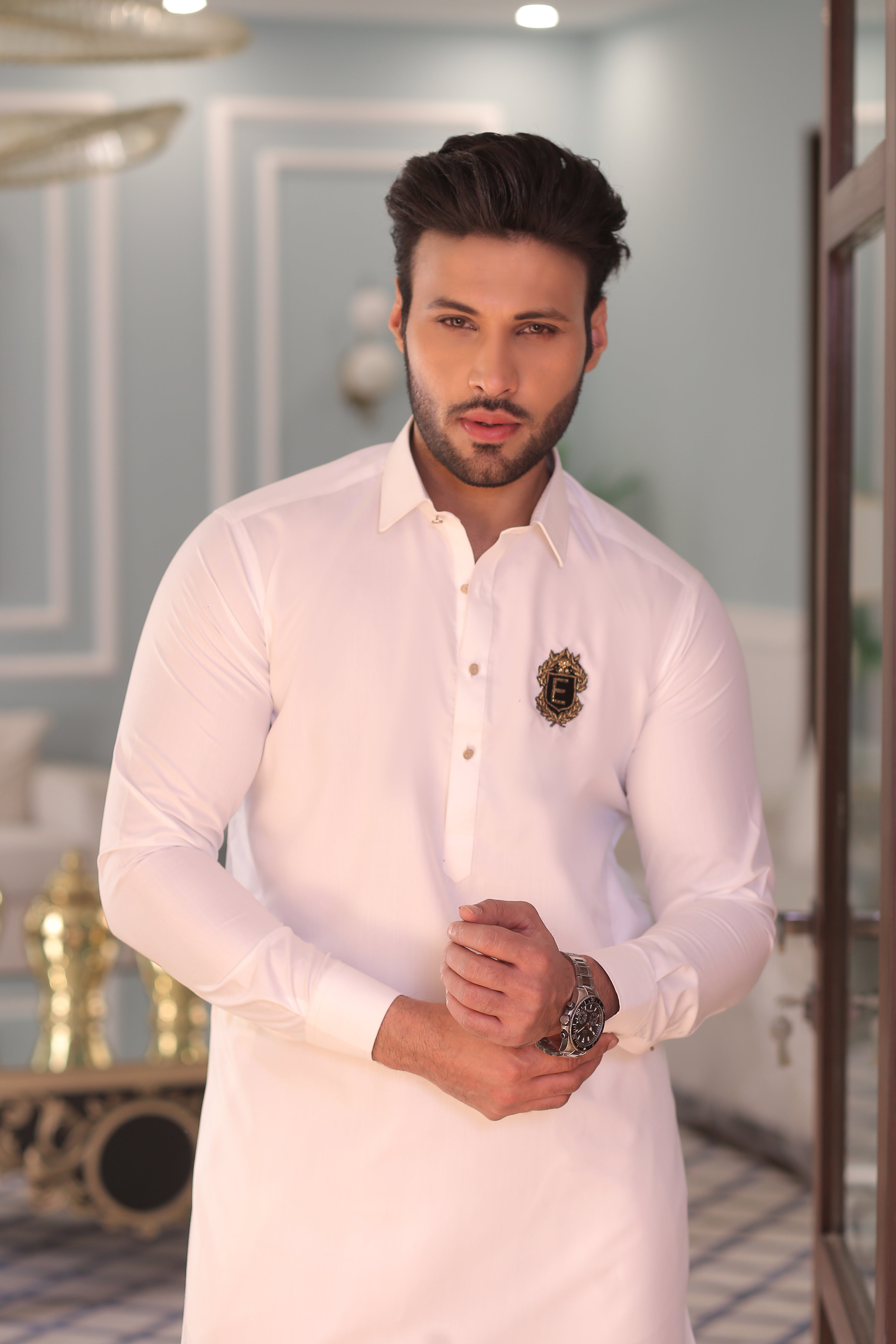 White Embroidered Cotton-Silk Waistcoat Kurta (3-Piece) - Image 3