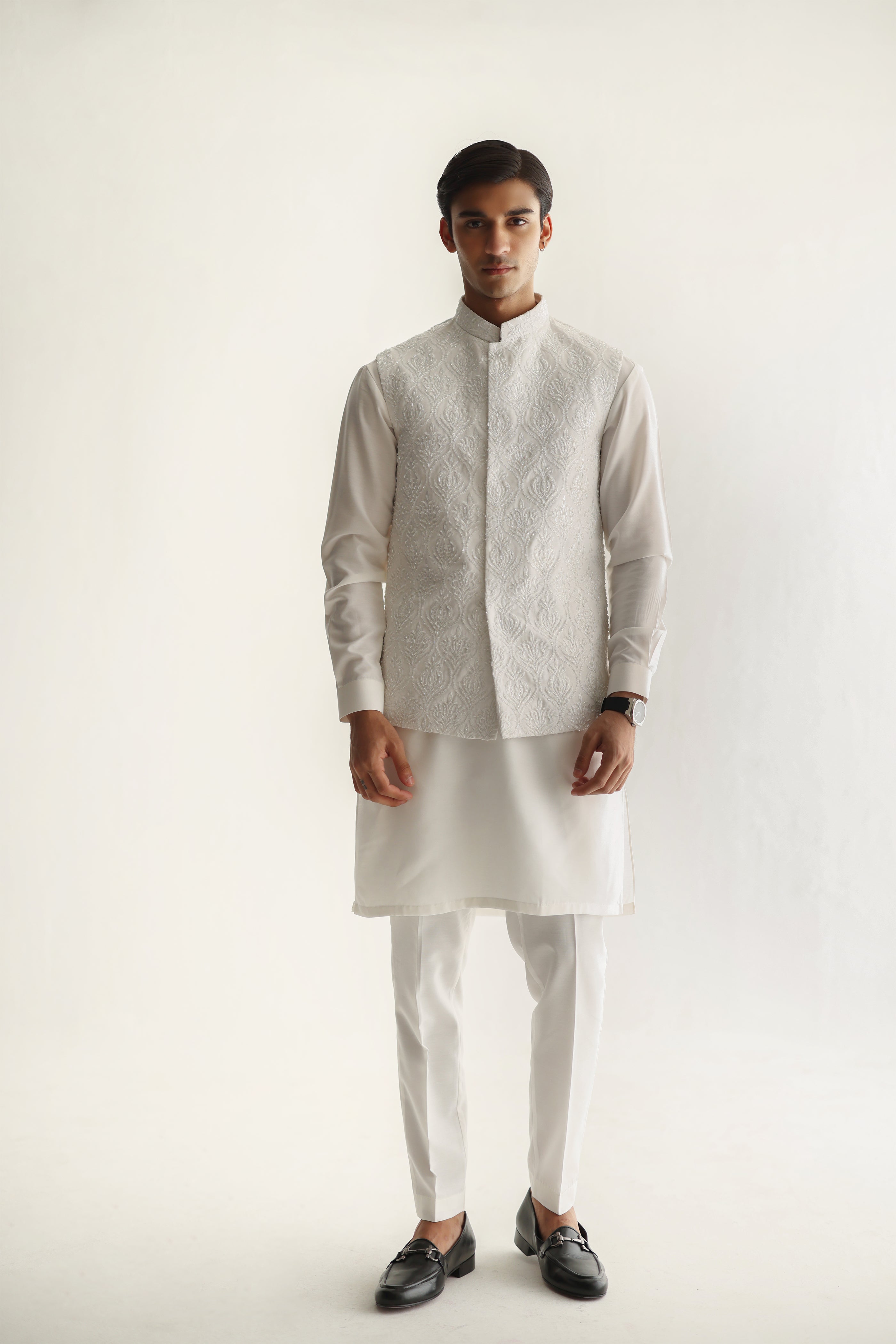 White Handworked Cotton Silk Waistcoat Kurta (3-Piece) - Image 3