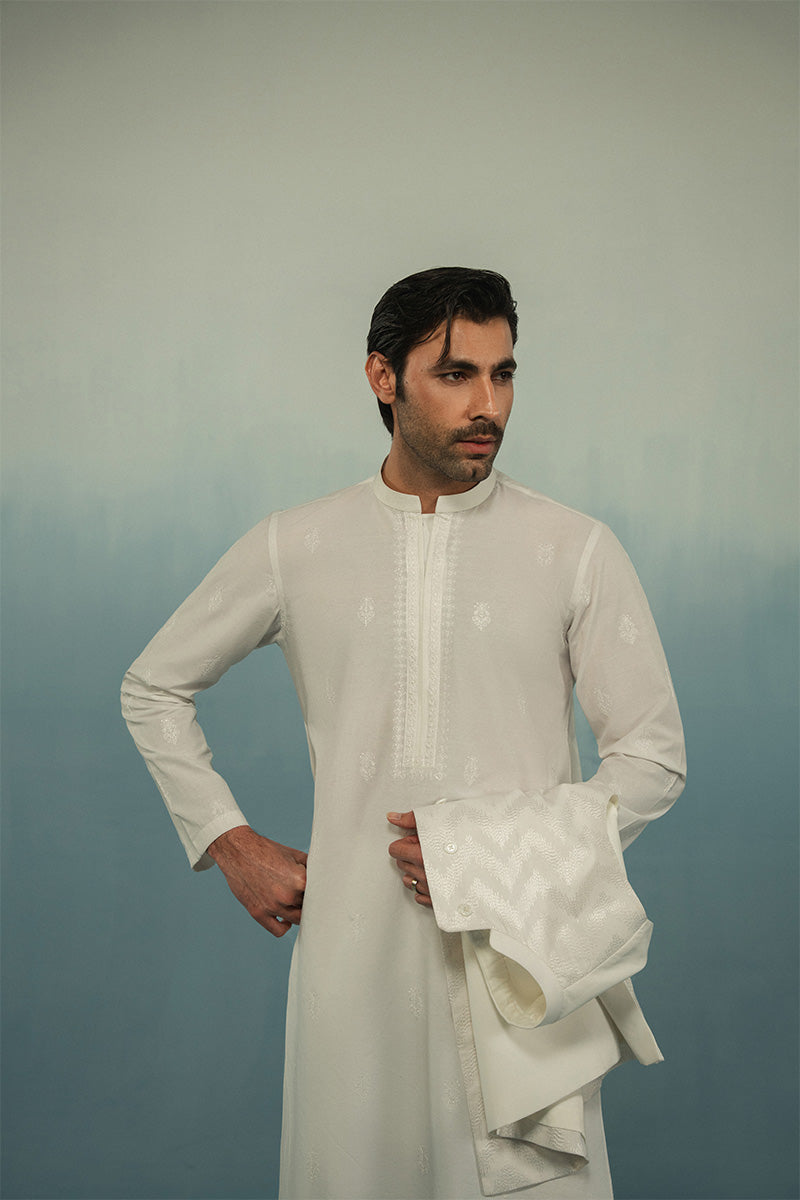 White Herringbone Textured Waistcoat Kurta (3-Piece) - Image 5