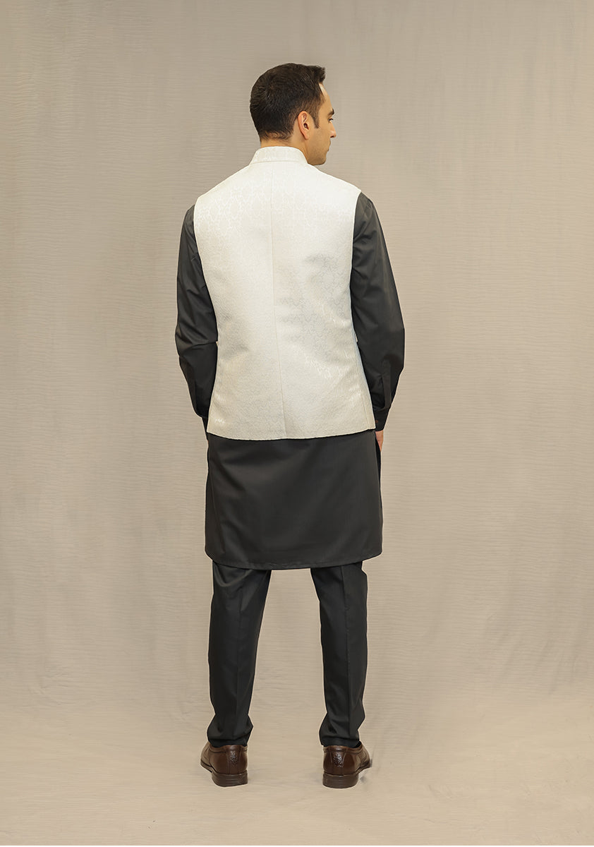 Pristine White Jamawar Waistcoat Kurta Set (3-Piece) - Image 5