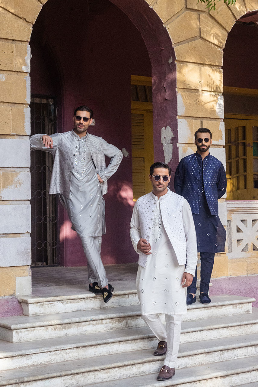 White Mirror Work Khaddi Silk Waistcoat Kurta (3-Piece) - Image 5