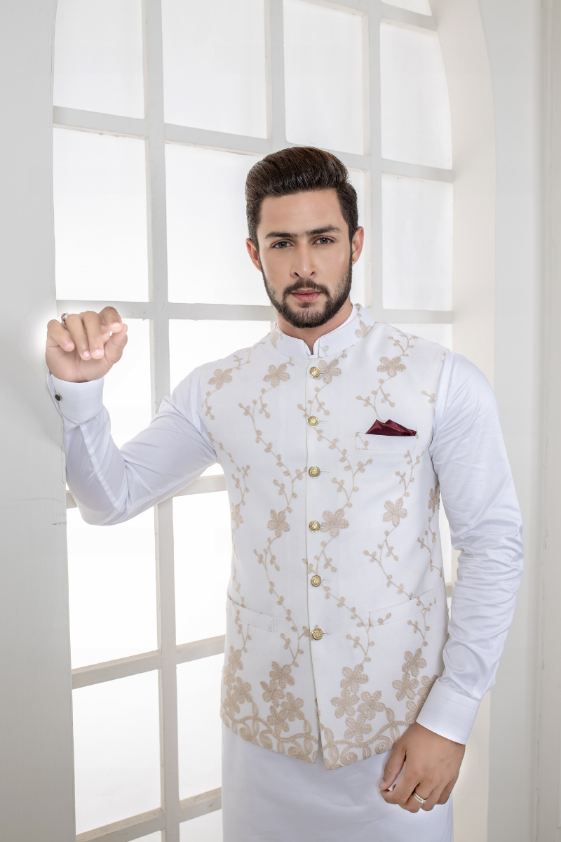 White Embroidered Polyester-Viscose Waistcoat Kurta (3-Piece) - Image 2