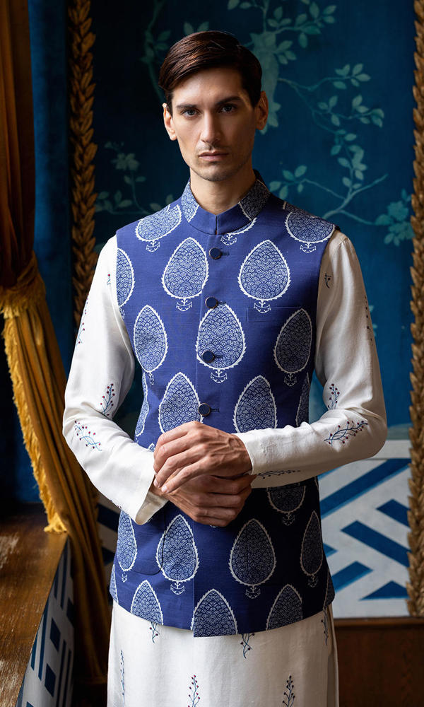 White Embroidered Raw Silk Waistcoat Kurta (3-Piece) - Image 3