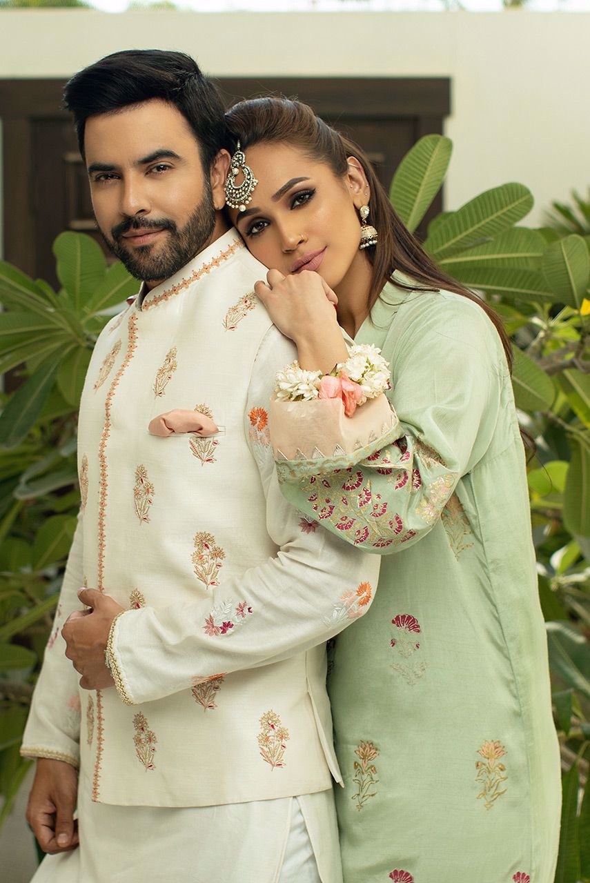 White Embroidered Cotton Net Kurta with Raw Silk Waistcoat (3-Piece) - Image 3