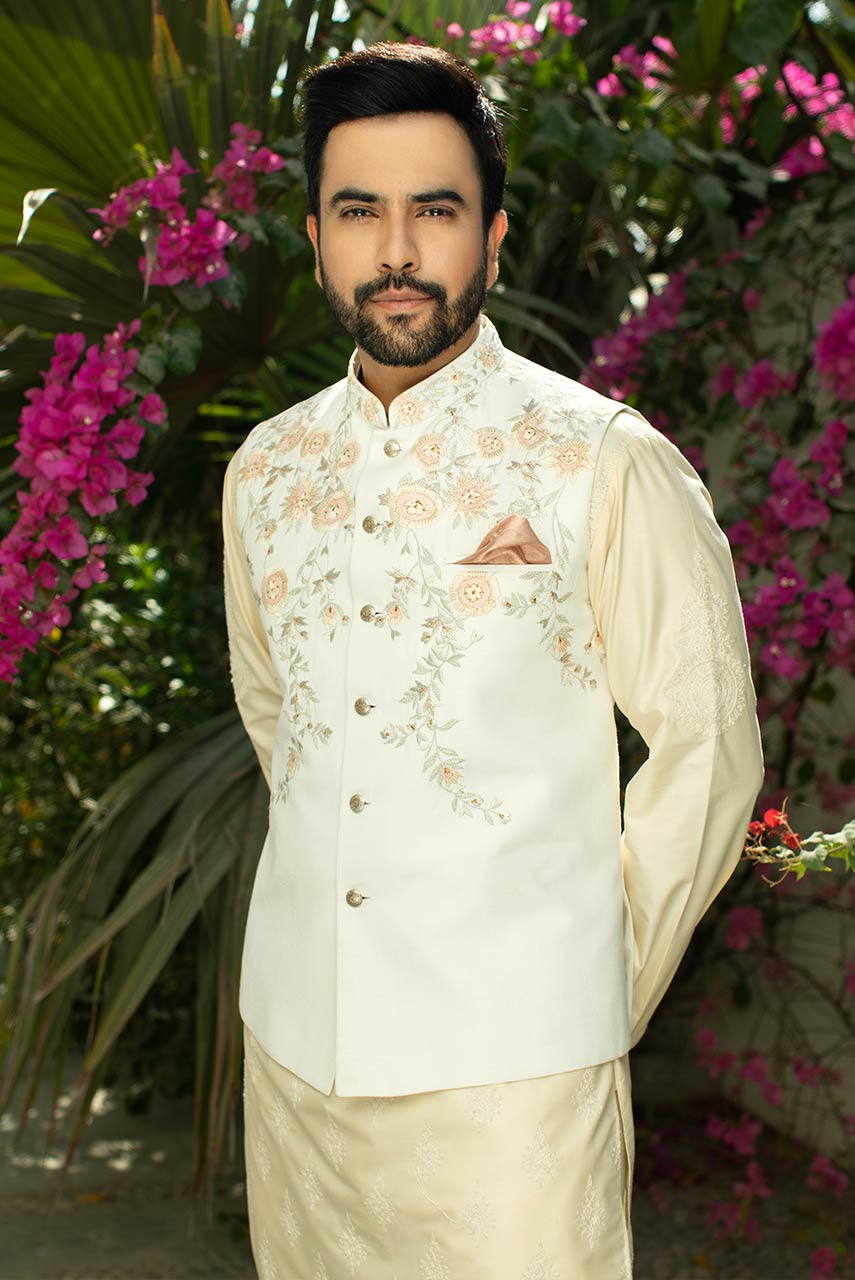 White Embroidered Raw Silk Waistcoat Kurta (3-Piece) - Image 2