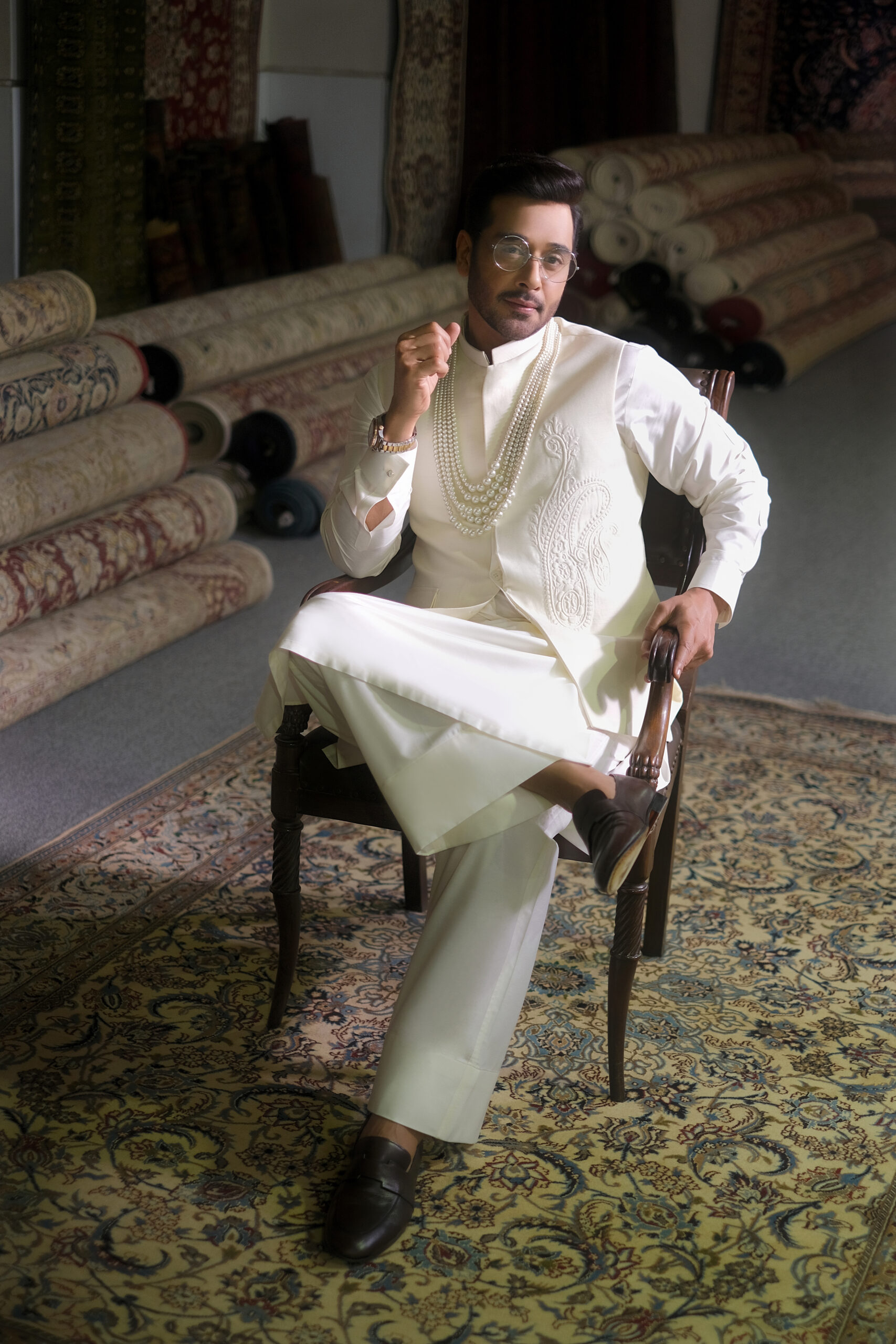 White Embroidered Silk-Blend Waistcoat Kurta (3-Piece) - Image 1