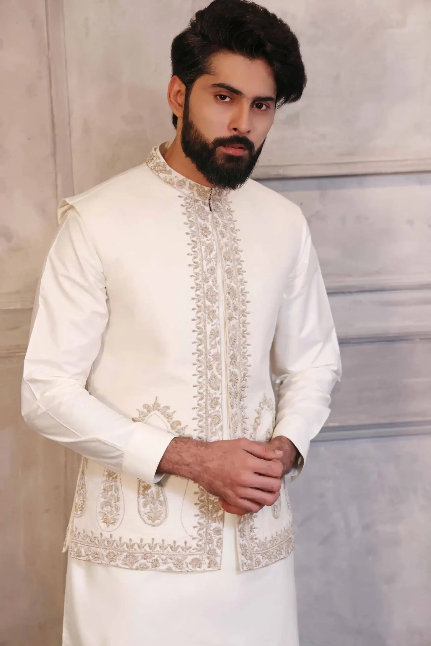 Crystal White Hand-Embroidered Silk-Blend Waistcoat (3-Piece) - Image 3