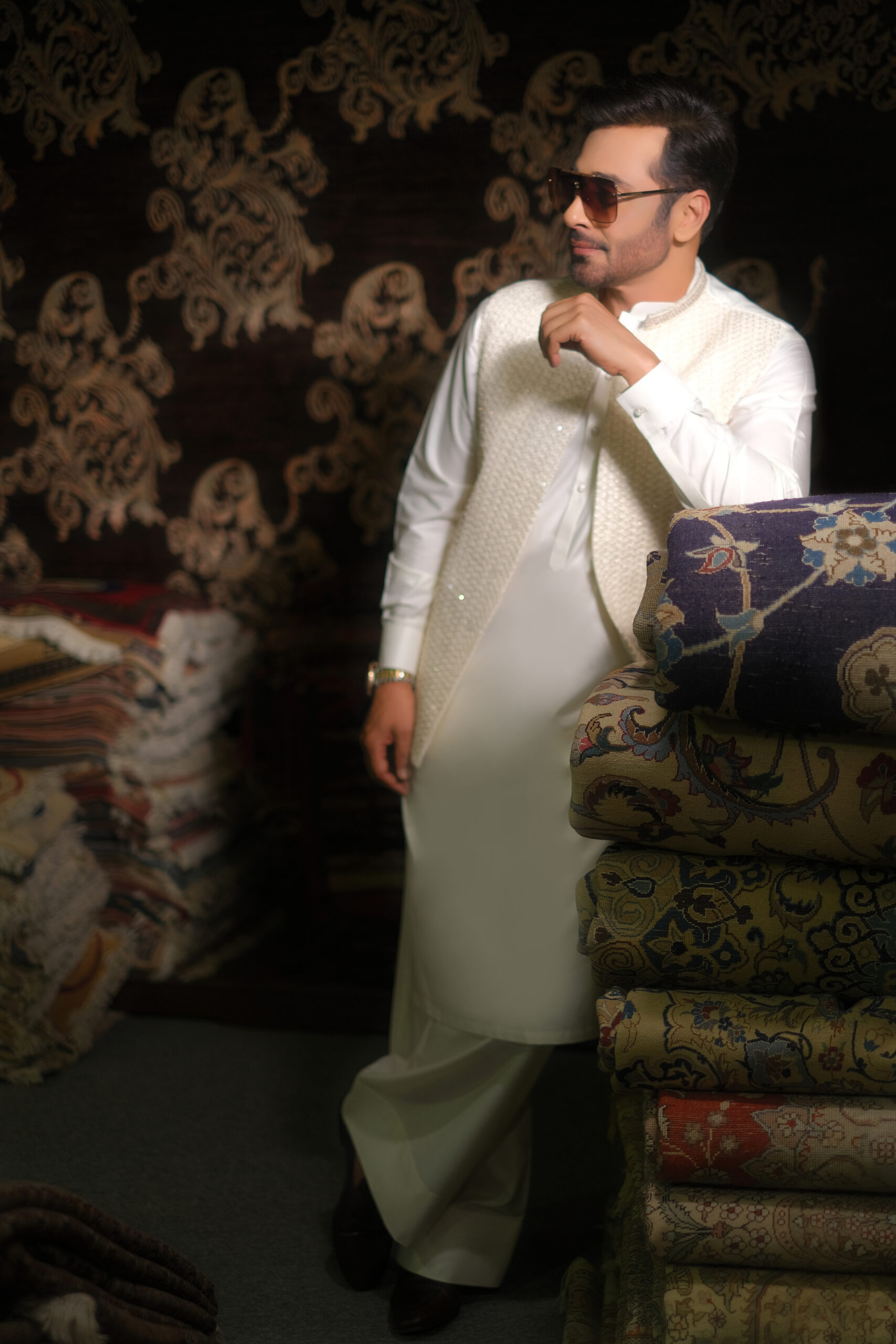 White Sequins Embellished Silk-Blend Waistcoat (3-Piece) - Image 2