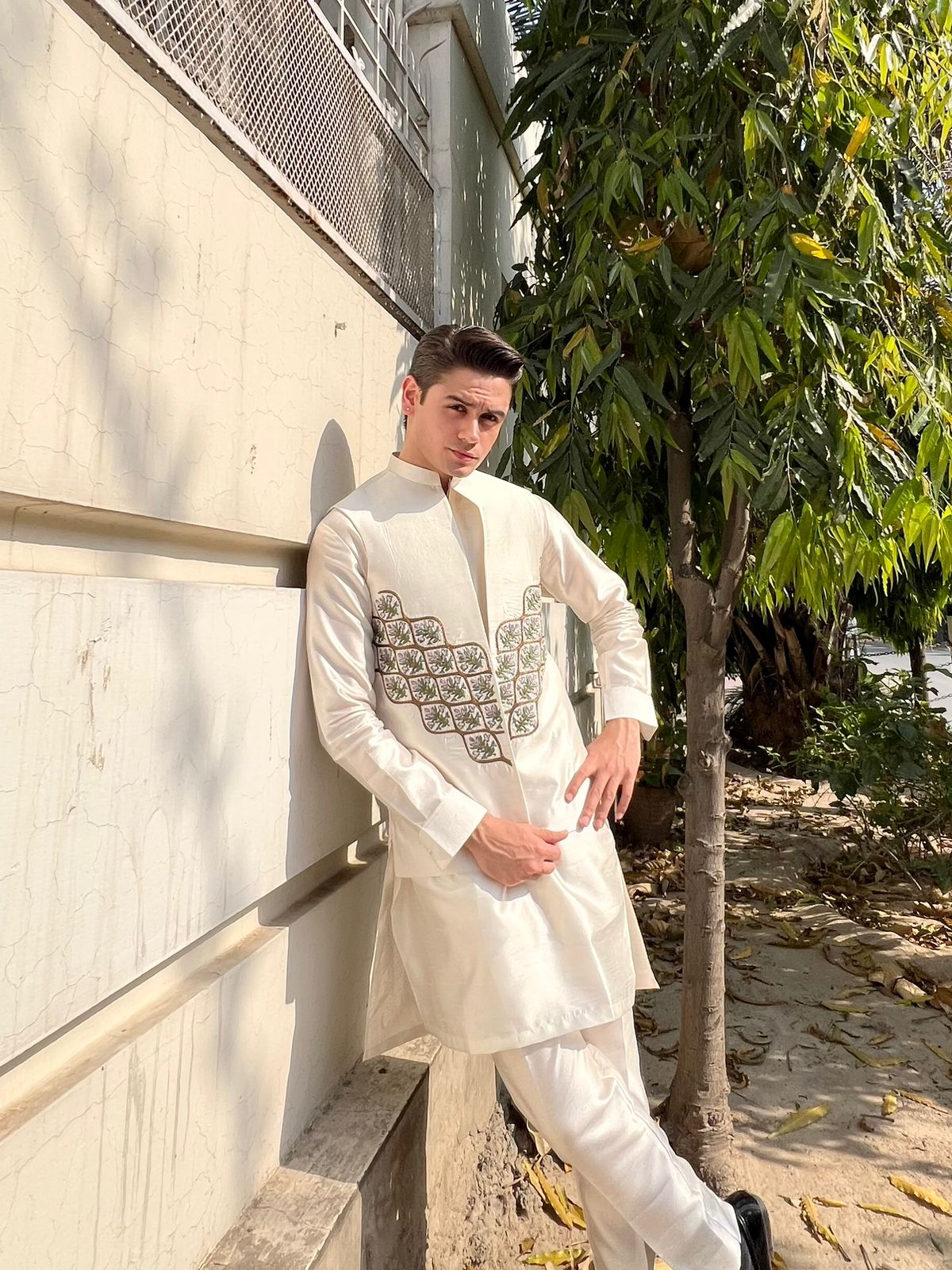 Pearl White Embroidered Silk Waistcoat Kurta (3-Piece) - Image 1