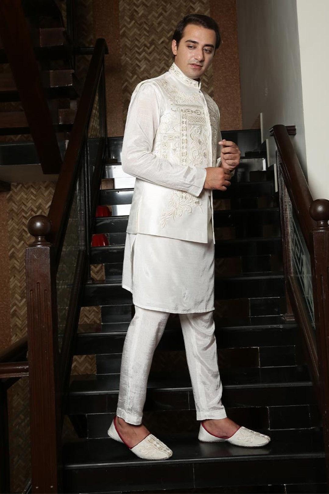 White Embroidered Silk Waistcoat Kurta Set (3-Piece) - Image 2