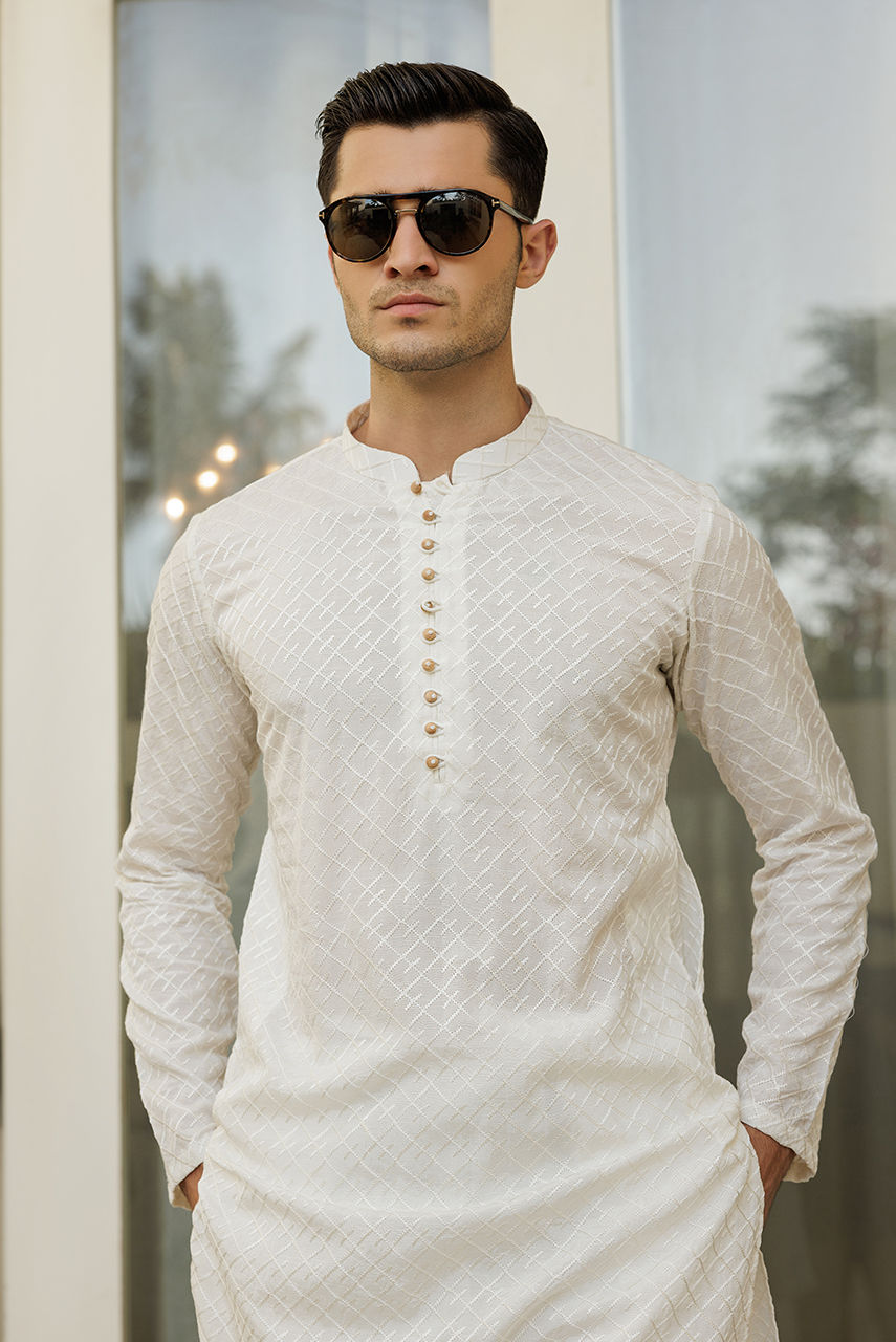 White Embroidered Suiting Waistcoat Kurta (3-Piece) - Image 4