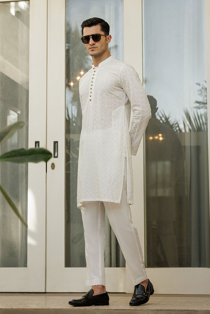 White Embroidered Suiting Waistcoat Kurta (3-Piece) - Image 5