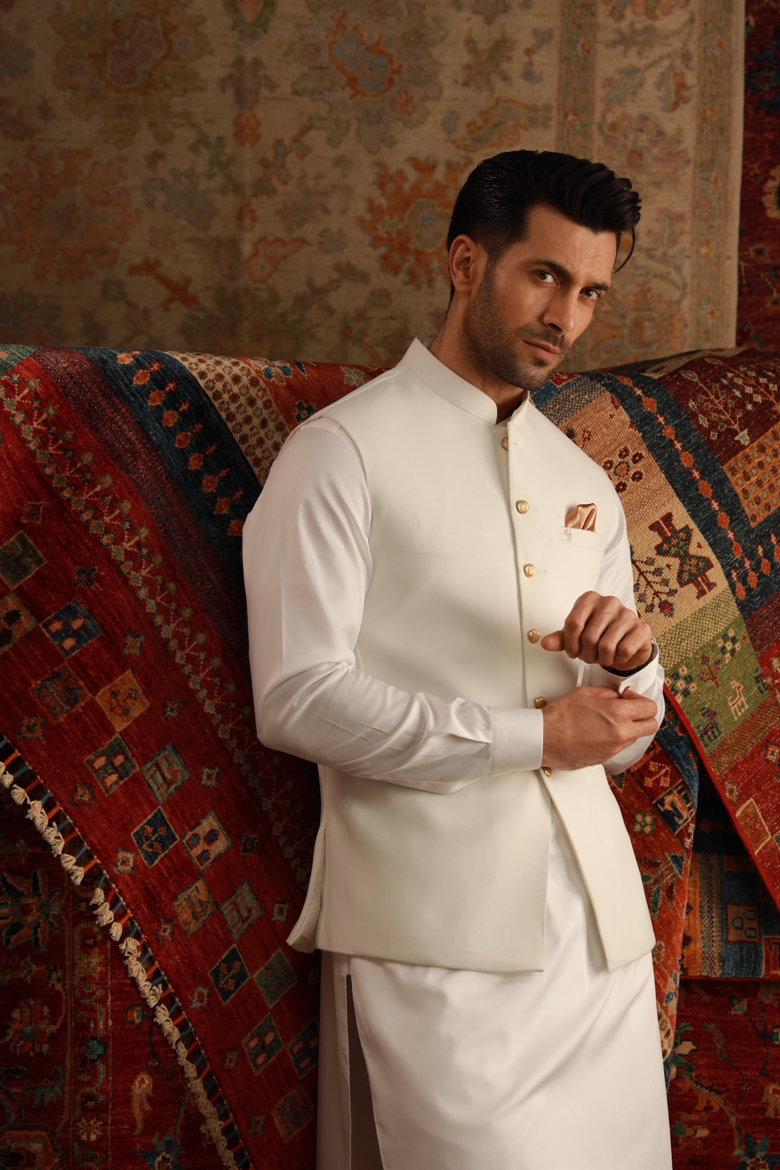 White Embroidered Suiting Waistcoat Kurta (3-Piece) - Image 2