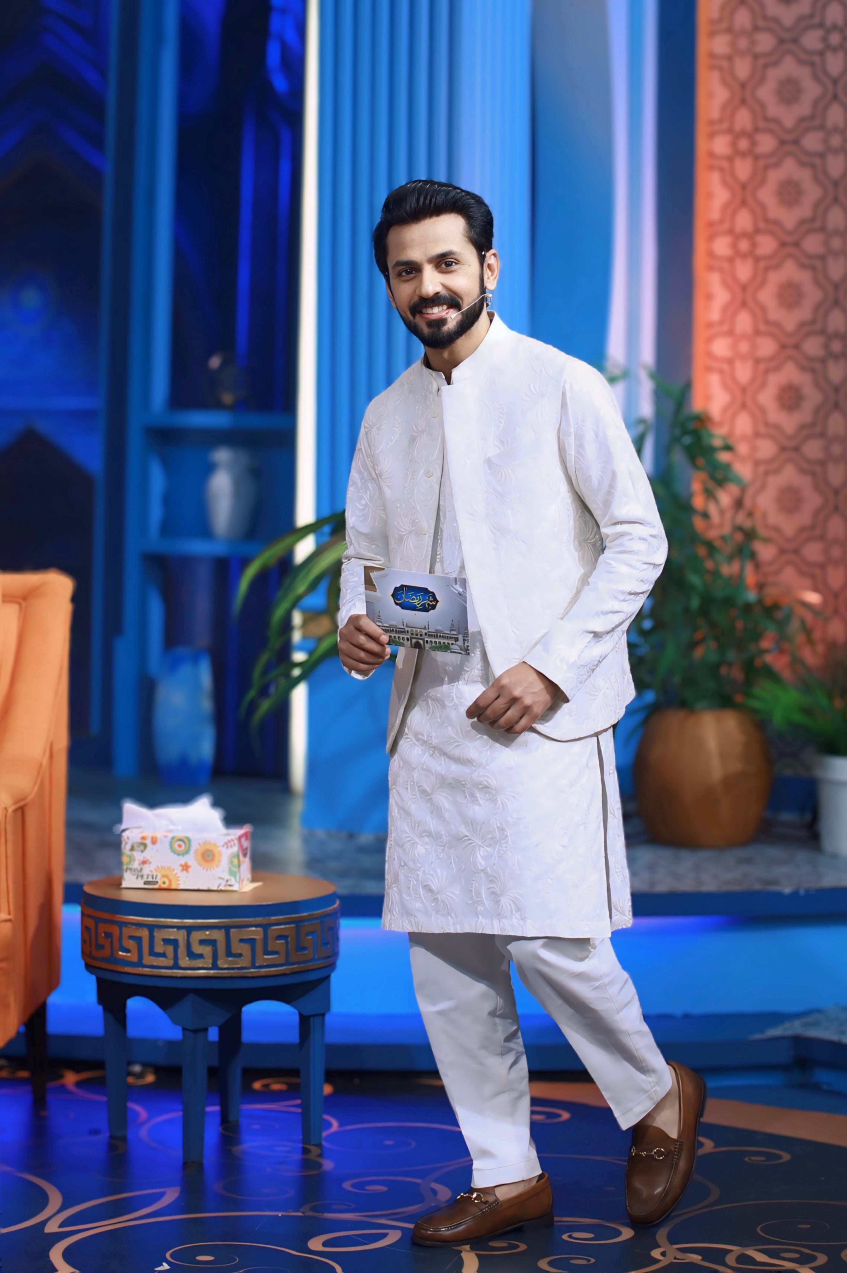 White Embroidered Wash & Wear Waistcoat Kurta (3-Piece) - Image 2