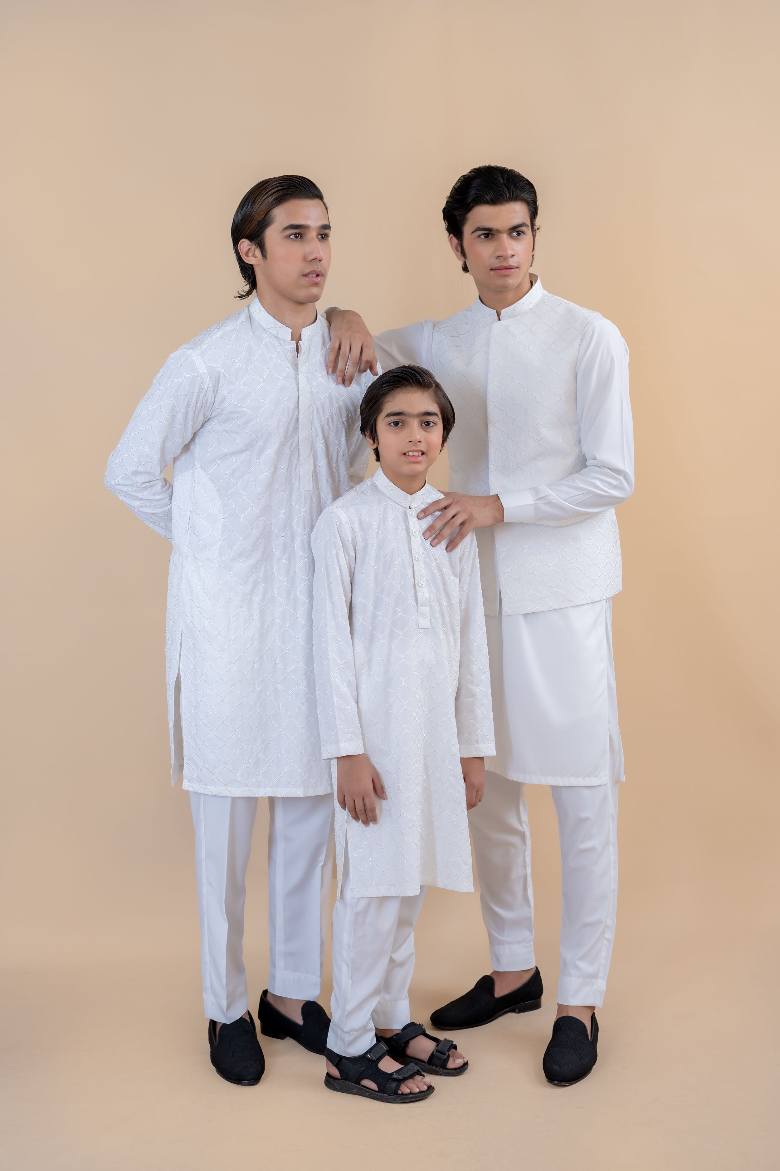 White Embroidered Wash & Wear Waistcoat Kurta (3-Piece) - Image 6