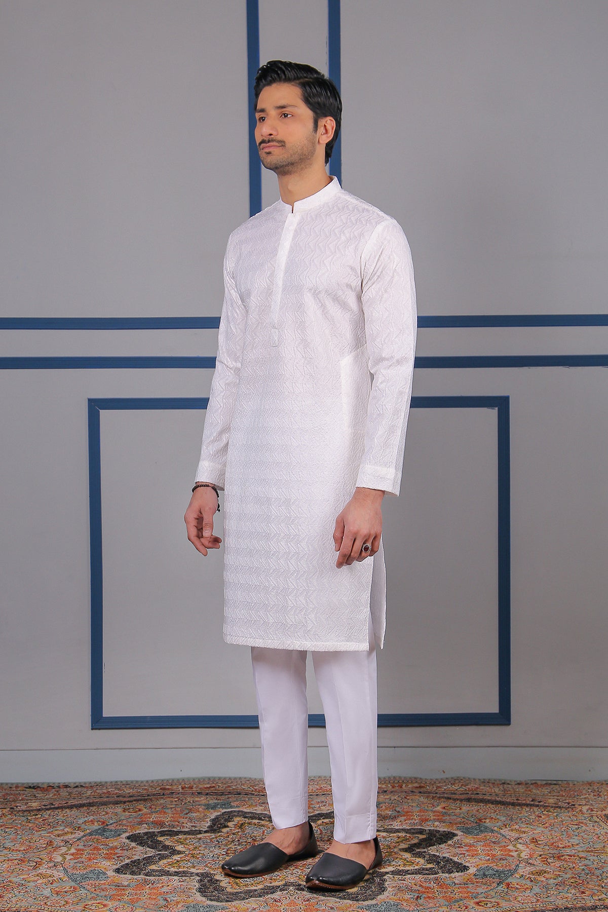 White Schiffli Embroidered Cotton Kurta (2-Piece) - Image 2