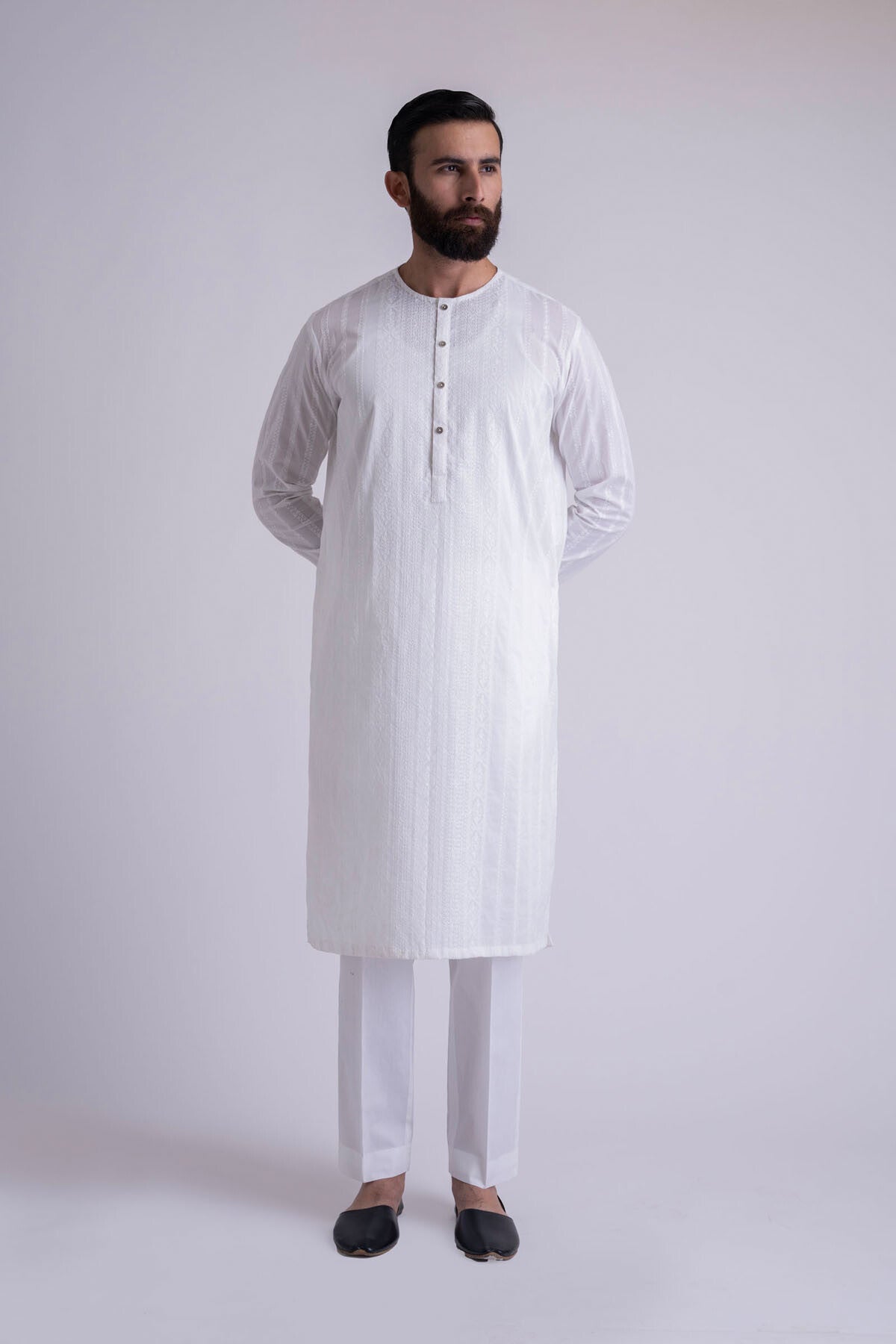 White Embroidered Cotton Kurta (1-Pc) - Image 1