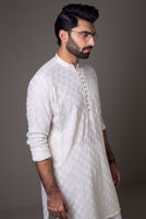 White Embroidered Raw Silk Kurta (2-Piece) - Image 5