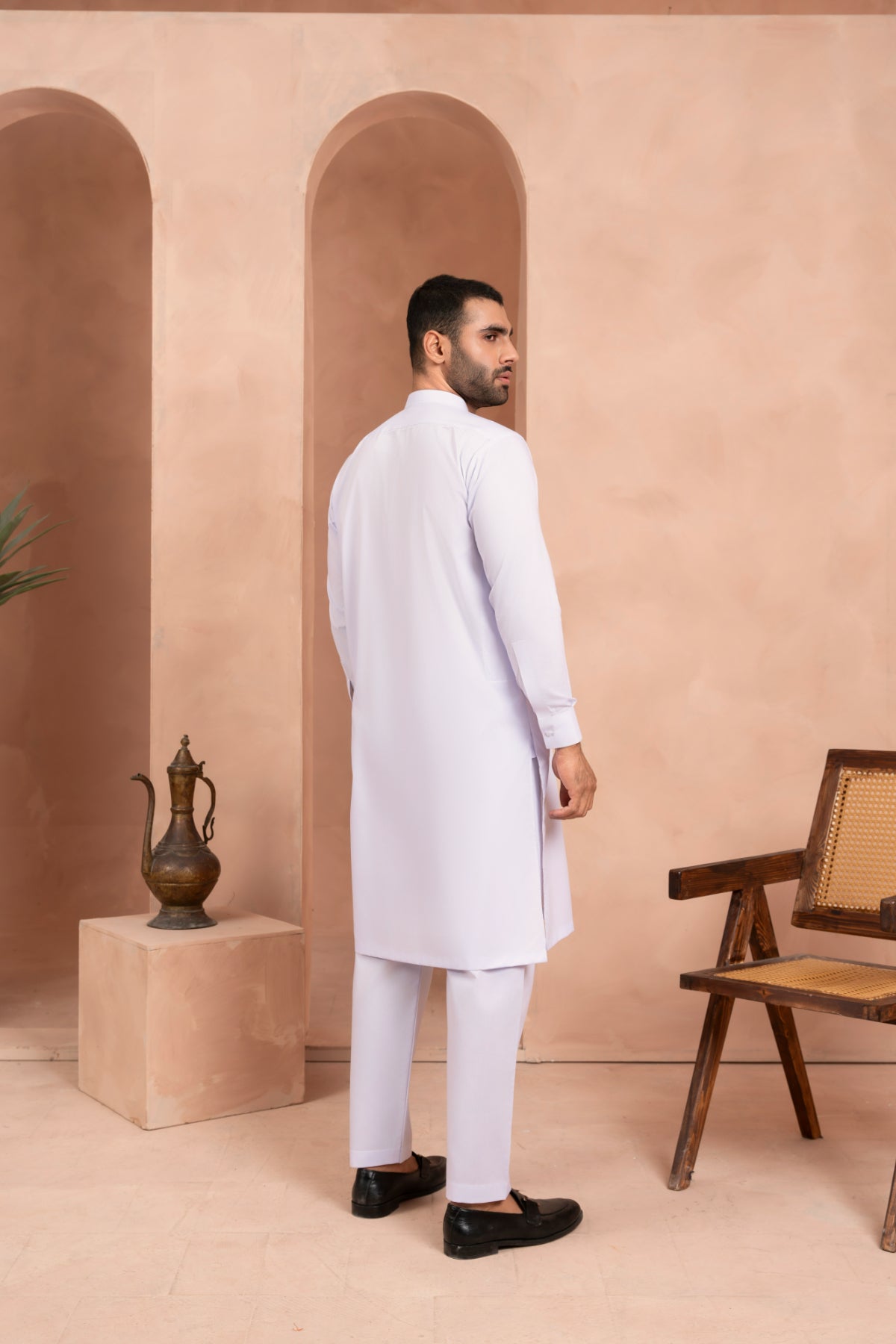 Pearl White Blended Fabric Kurta Pajama (2-Piece) - Image 6