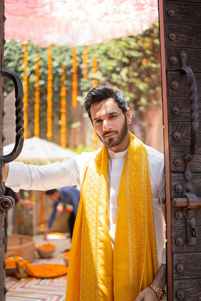 White Self-Print Cotton Kurta Pajama (3-Piece) - Image 7