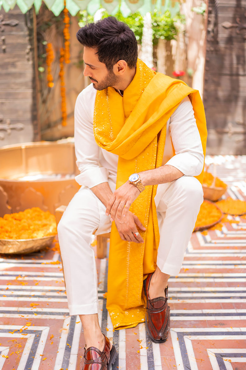 White Self-Print Cotton Kurta Pajama (3-Piece) - Image 8