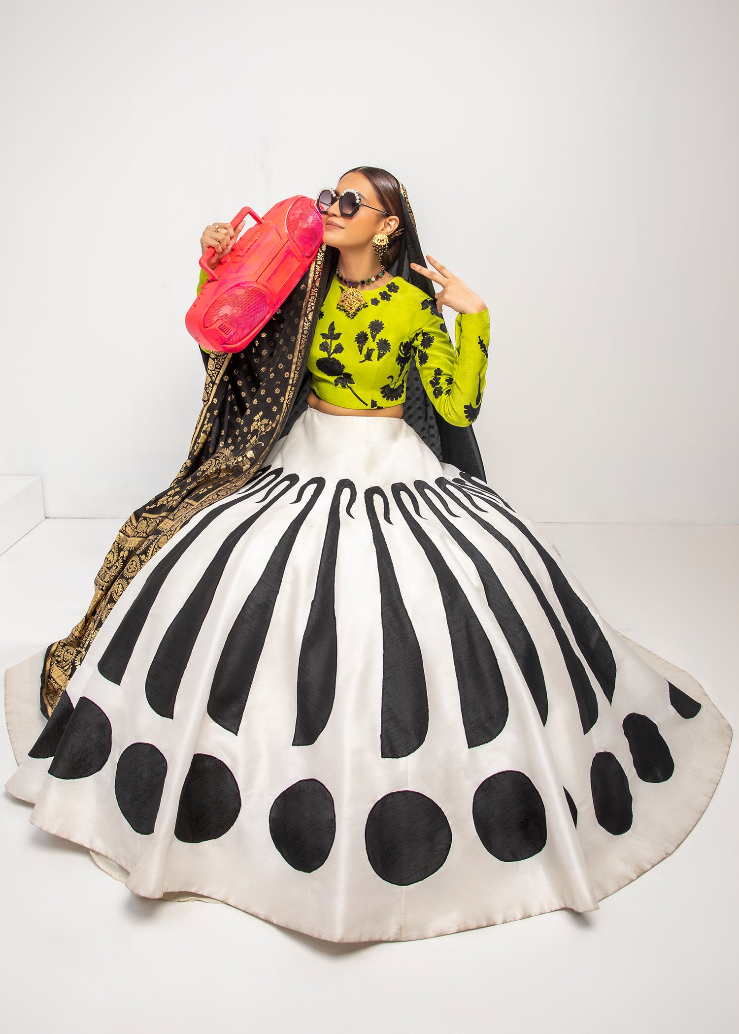 White & Black Raw Silk Lehenga with Embroidered Choli (3-Piece) - Image 4