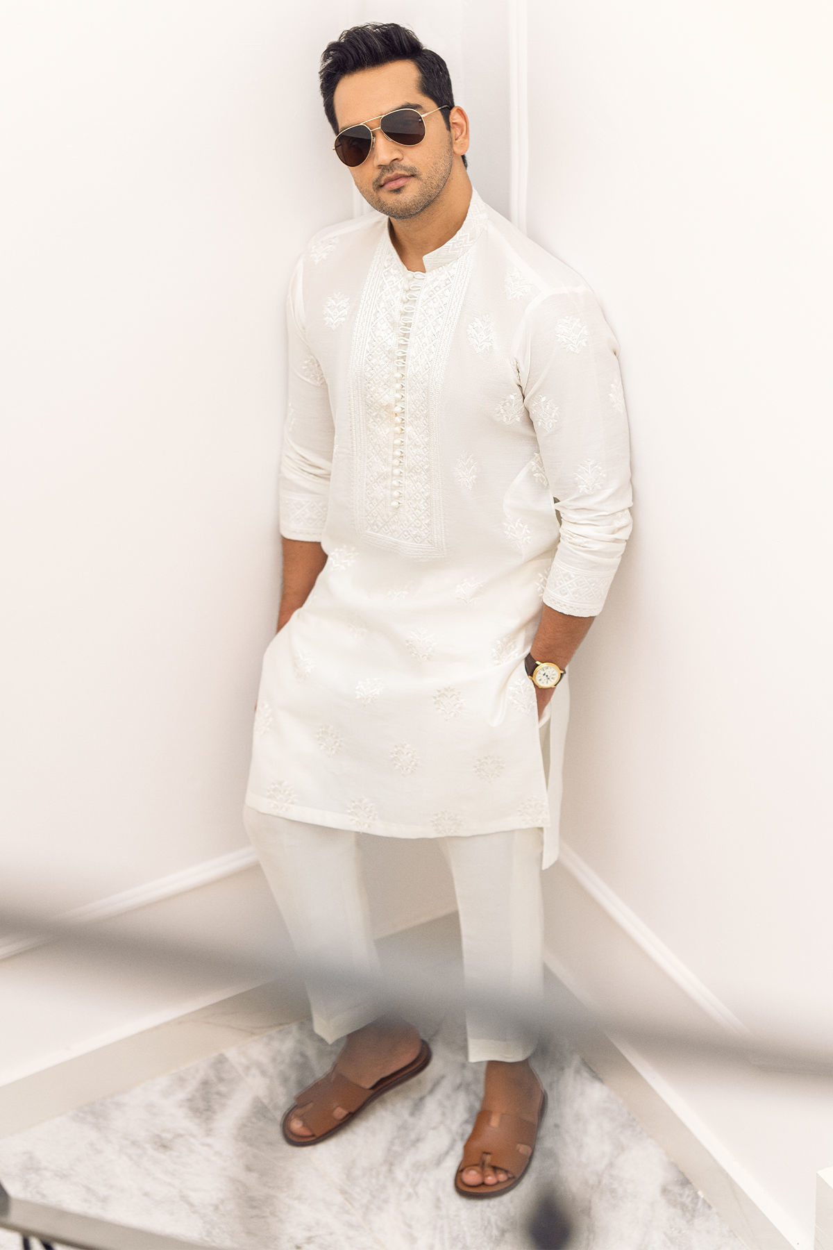White Self-Embroidered Cotton Kurta (2-Piece) - Image 3