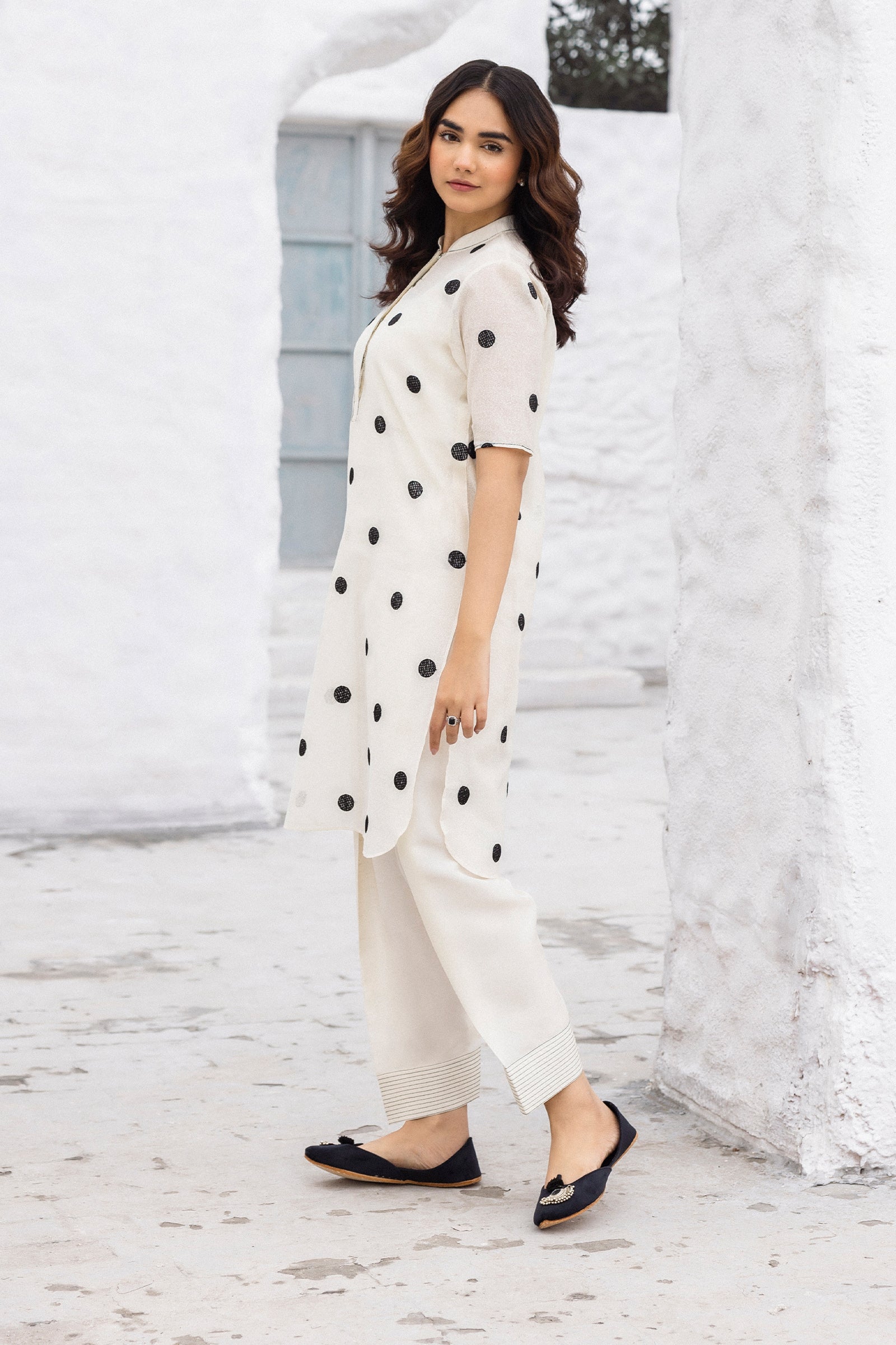 Pakistani Pearl White Polka Embroidered Cotton Karandi Kurta Set (3-Piece) - Image 8