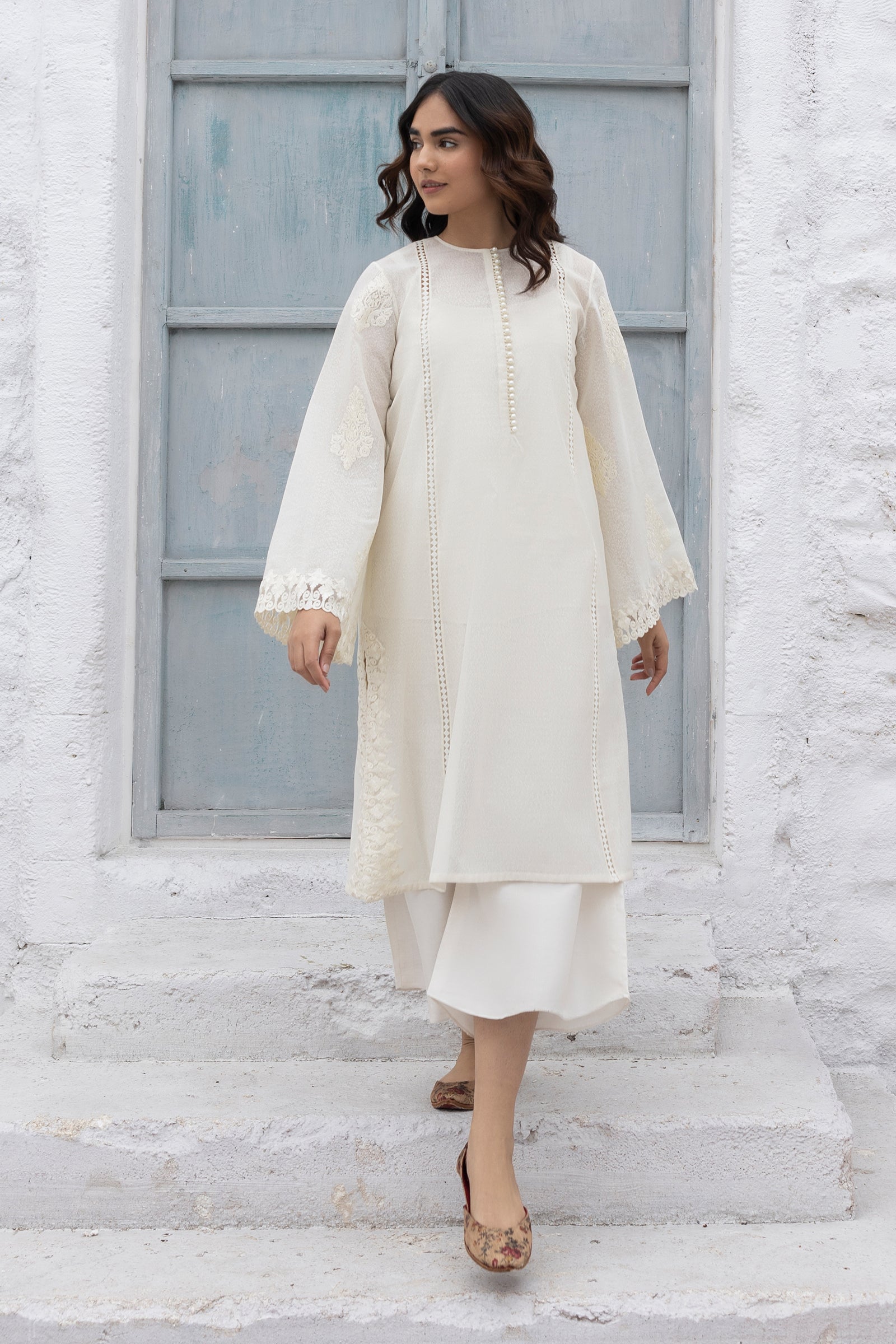 Pearl White Embroidered Cotton Karandi Salwar Kameez (3-Piece) - Image 9