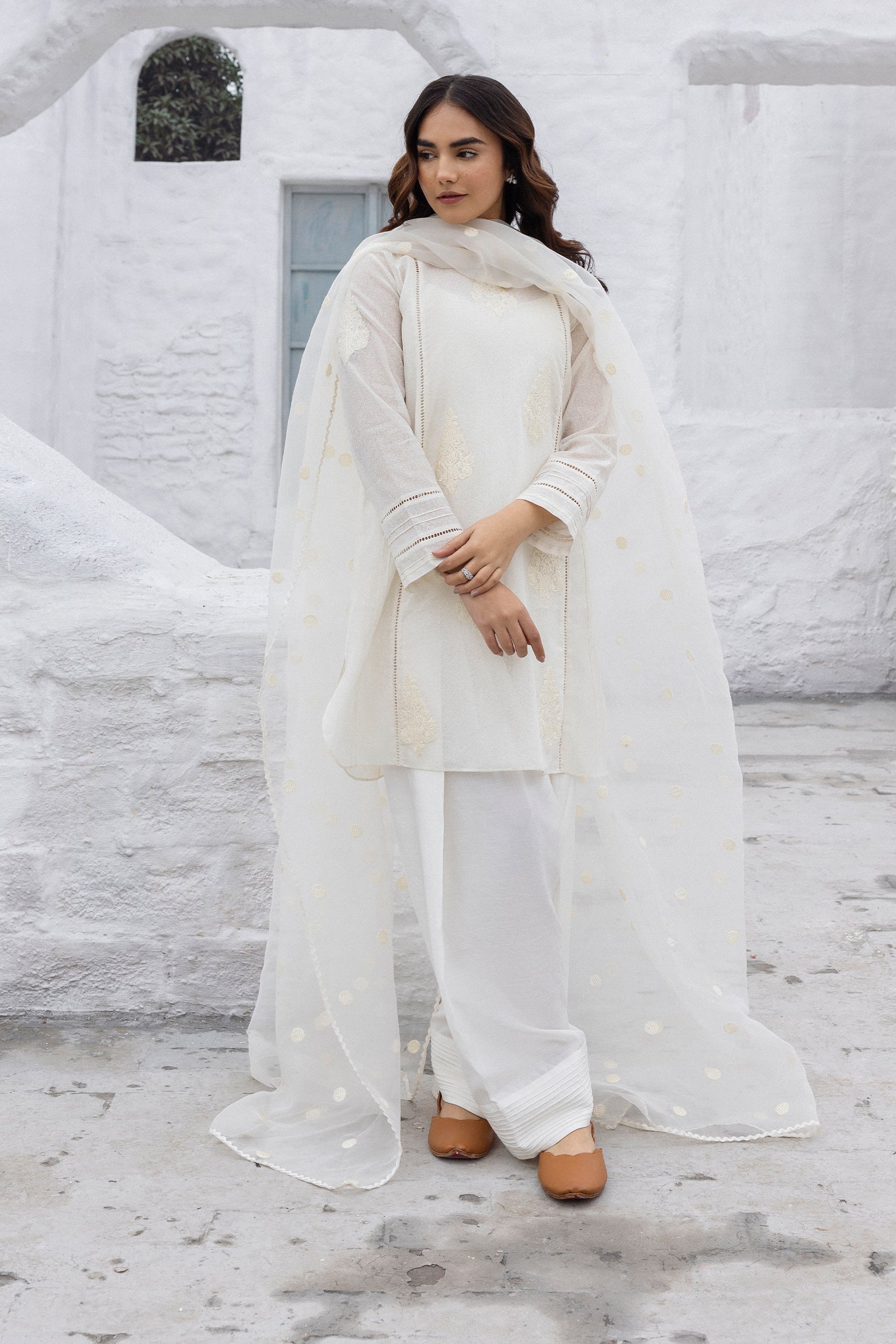 Pearl White Embroidered Cotton Karandi Salwar Kameez (3-Piece) - Image 11
