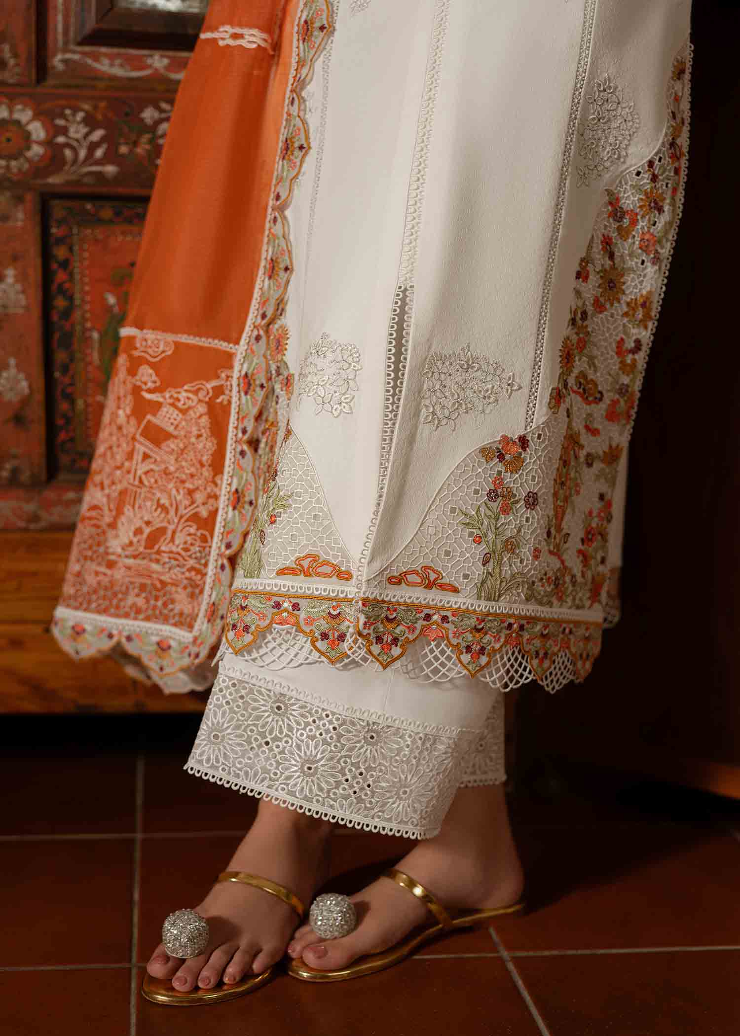 Amber White Embroidered Cotton Lawn Schiffli Suit (3-Piece) - Image 3