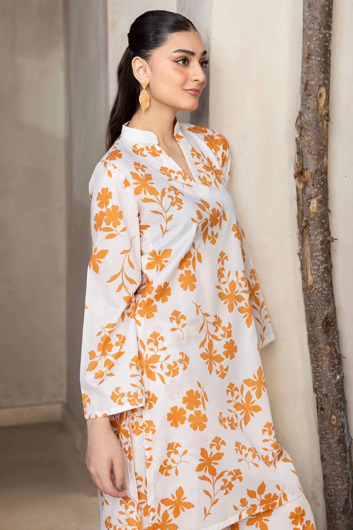 White Orange Digital Printed Cotton Lawn Salwar Kameez (2-Piece) - Image 2