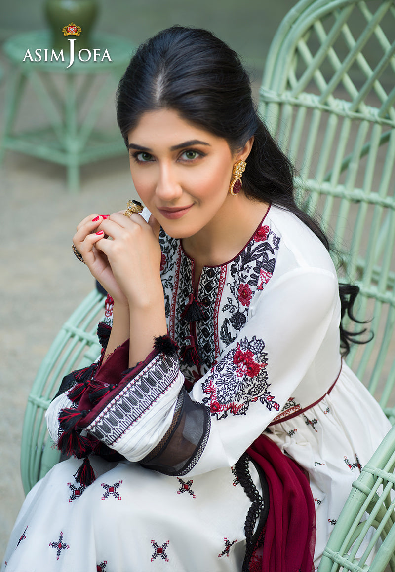 Pakistani White Embroidered Cotton & Chiffon Salwar Kameez (3-Piece) - Image 1