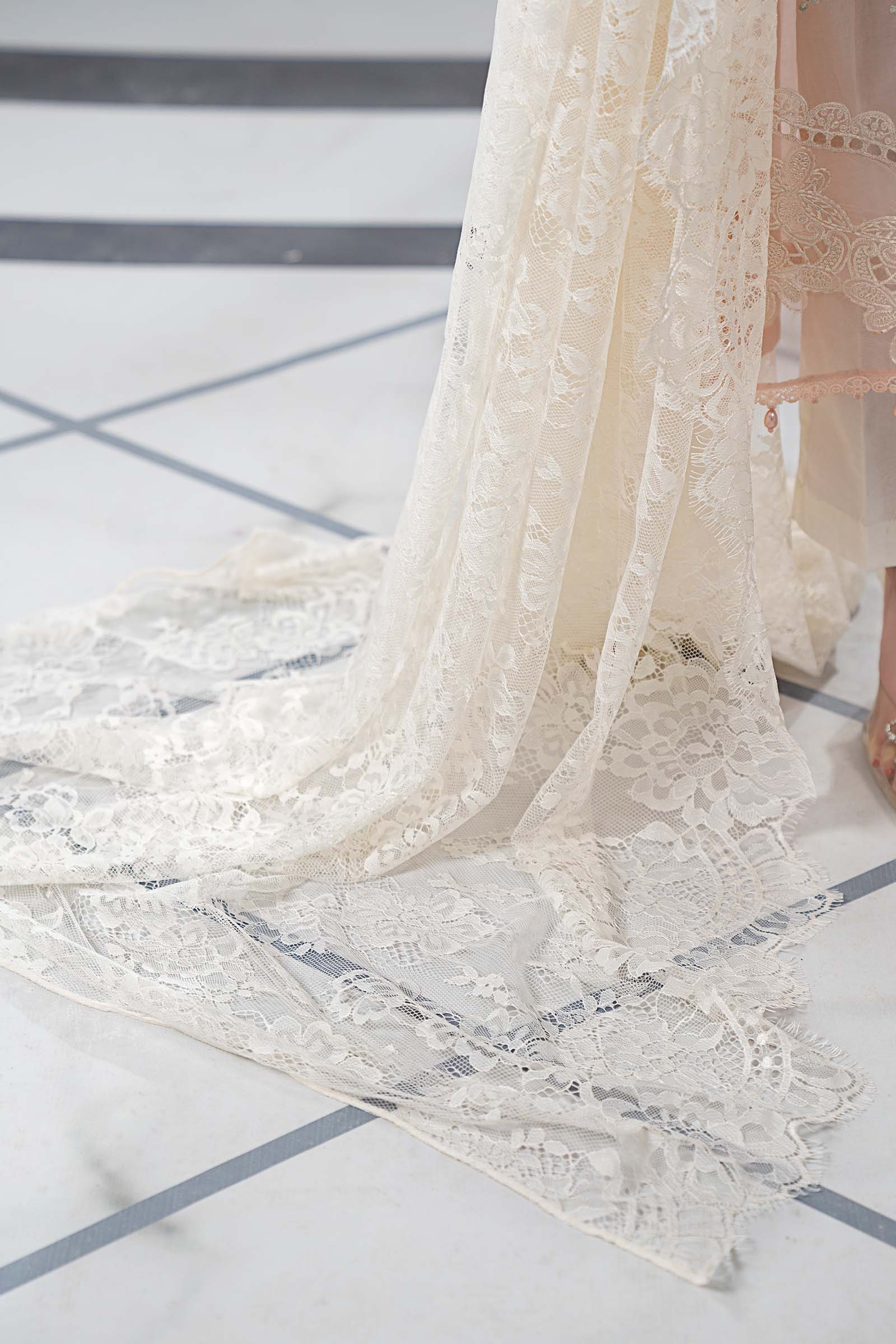 Pakistani White & Pink Embroidered Dobby Lawn Suit (3-Piece) - Image 6