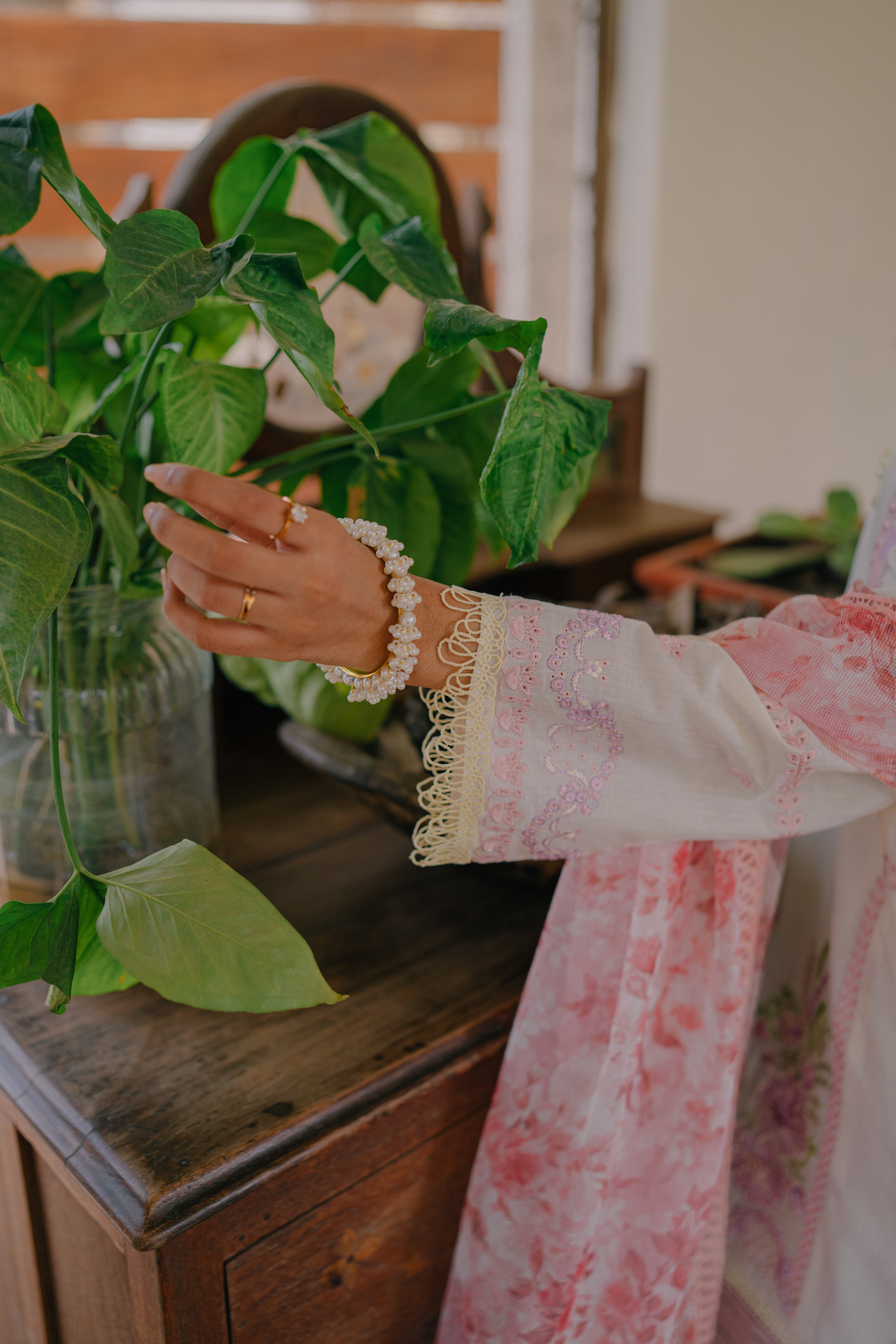 Pakistani White & Pink Embroidered Jacquard Lawn Suit (3-Piece) - Image 8