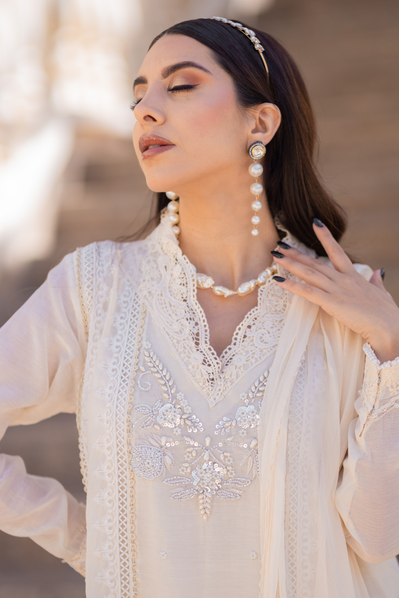 Swan White Lace Kora Cotton Salwar Kameez (3-Piece) - Image 5