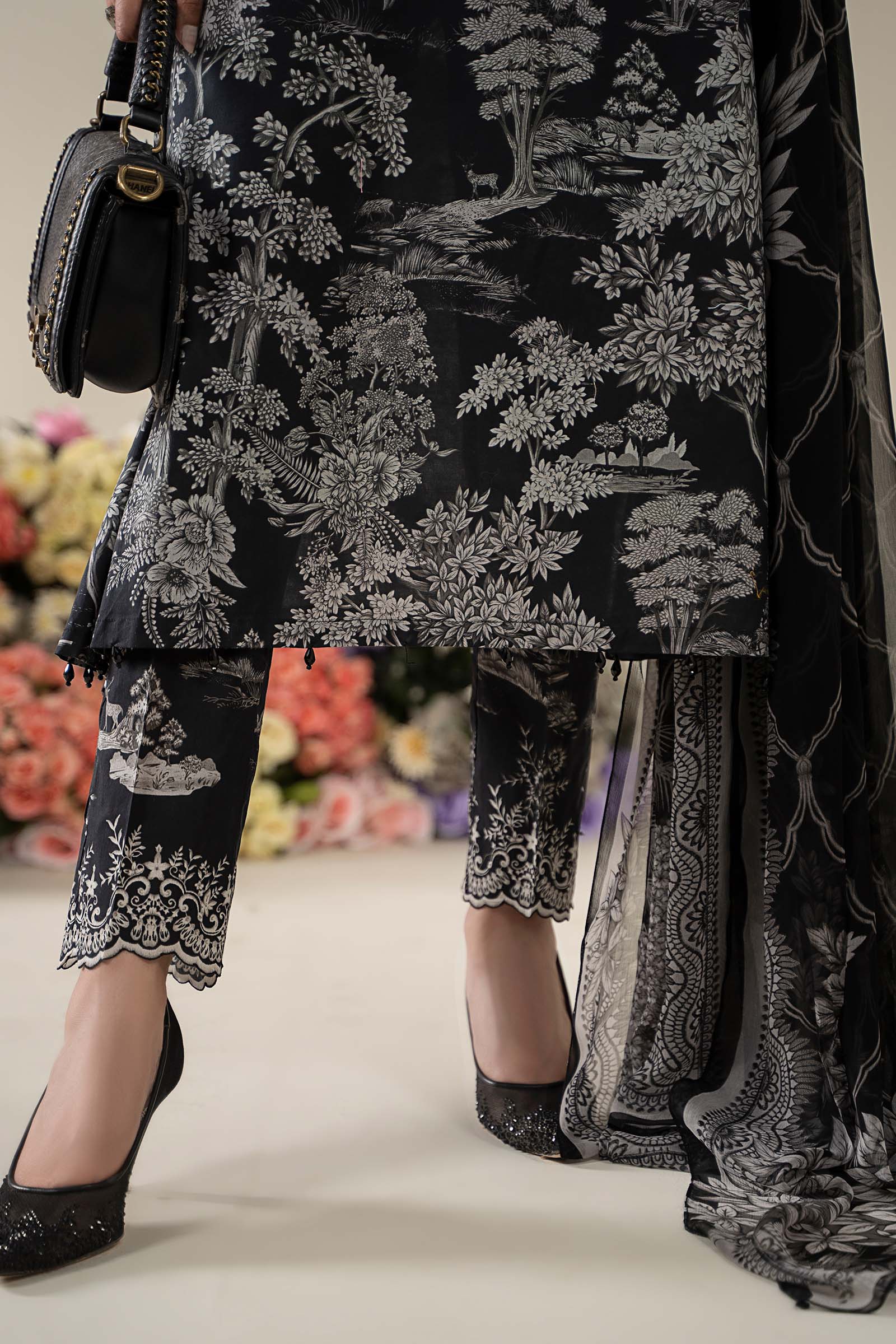 Pakistani Off-White & Black Embroidered Lawn 3-Piece Suit - Image 5