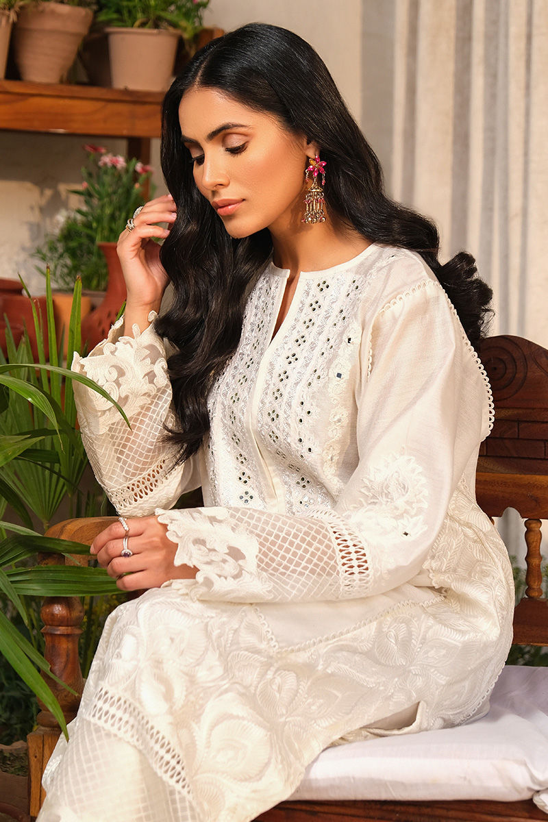Pakistani White Embroidered Lawn Salwar Kameez (3-Piece) - Image 7