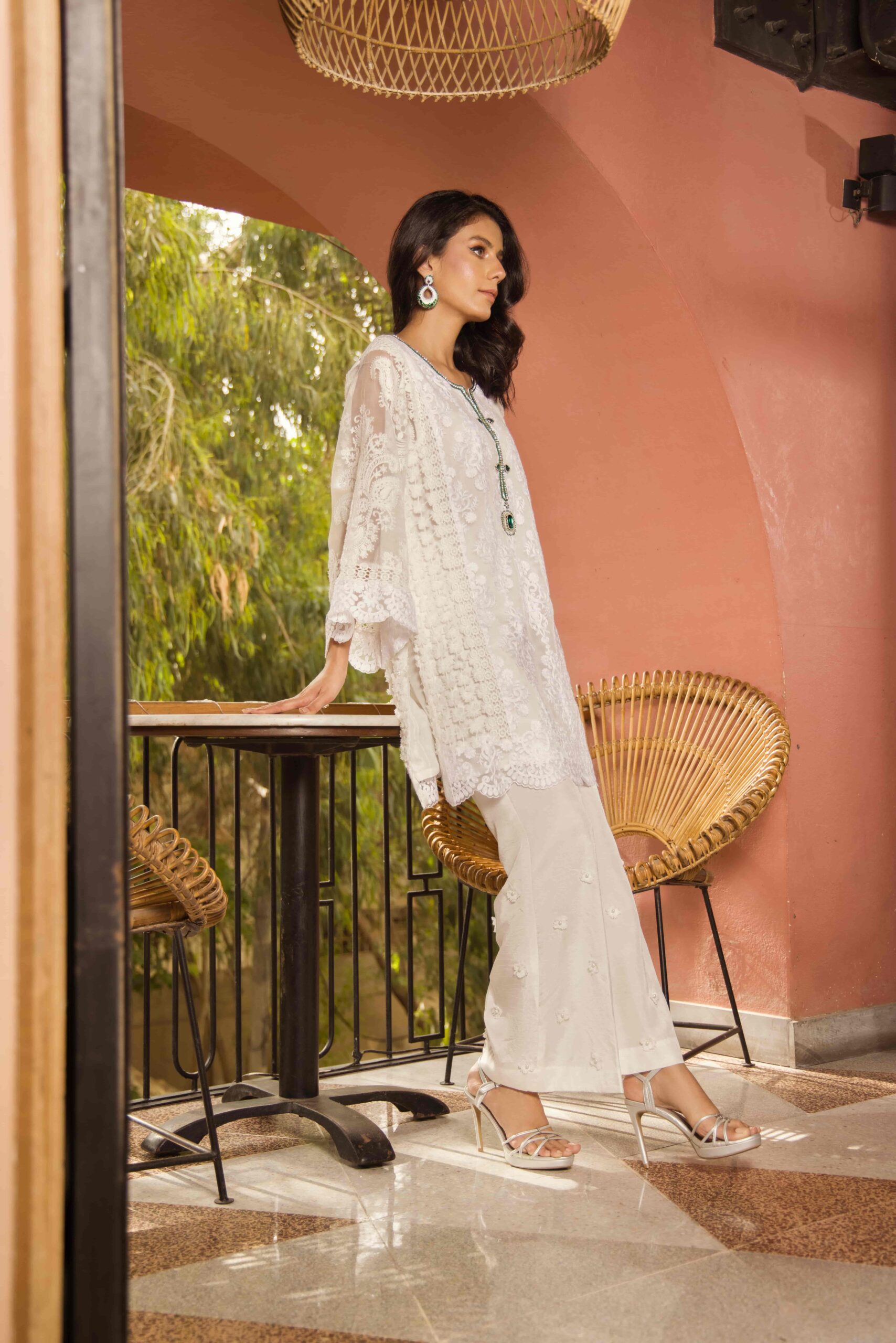 Pakistani White Embroidered Organza & Raw Silk Tunic Set (2-Piece) - Image 3