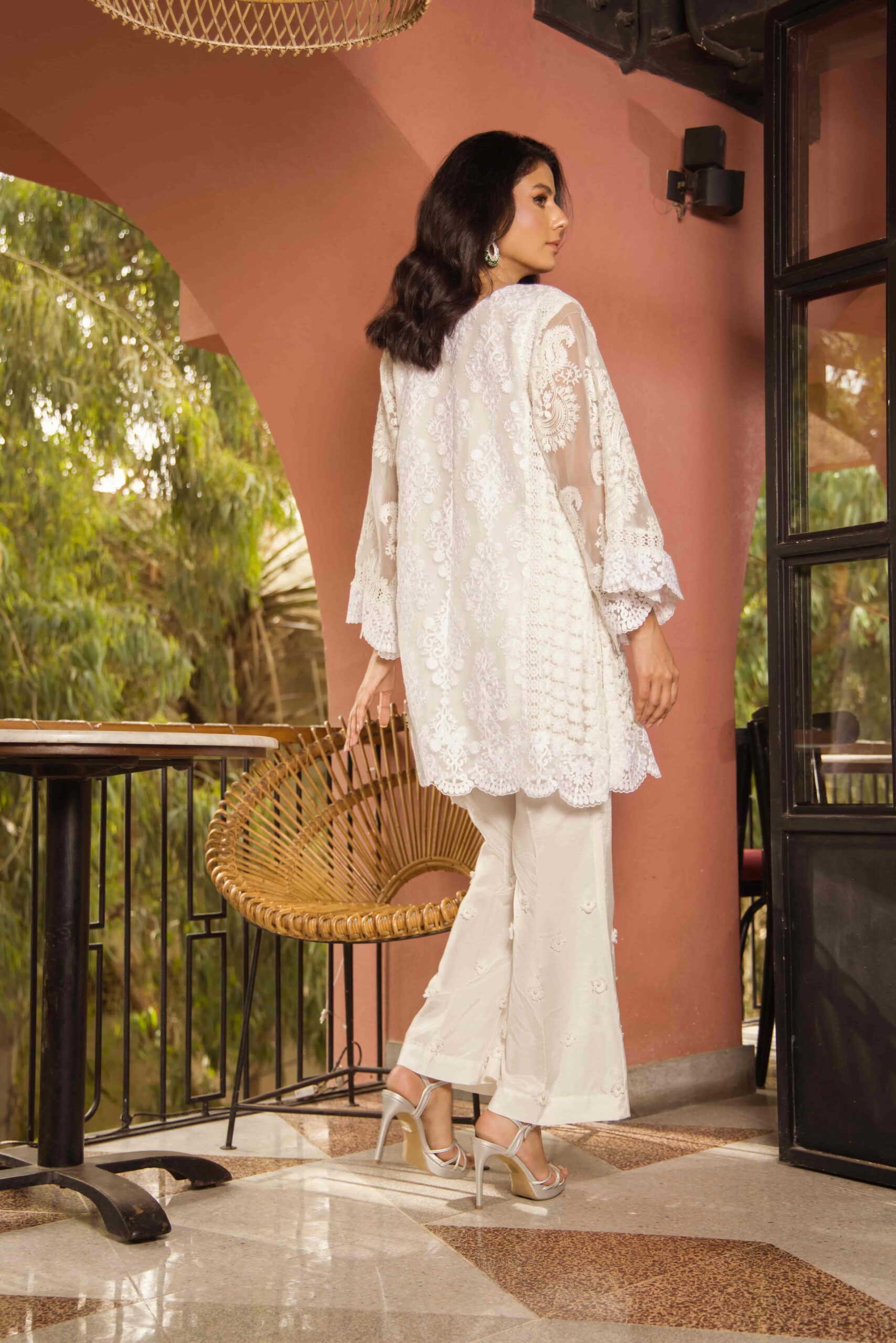 Pakistani White Embroidered Organza & Raw Silk Tunic Set (2-Piece) - Image 5