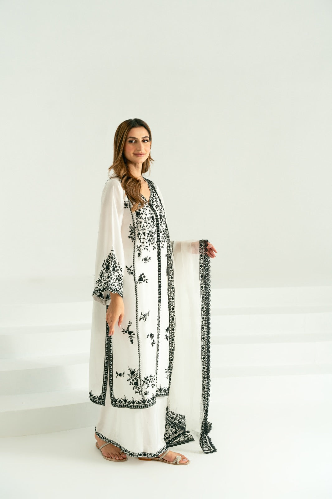 Swan White Resham Embroidered Raw Silk Kameez (3-Piece) - Image 4