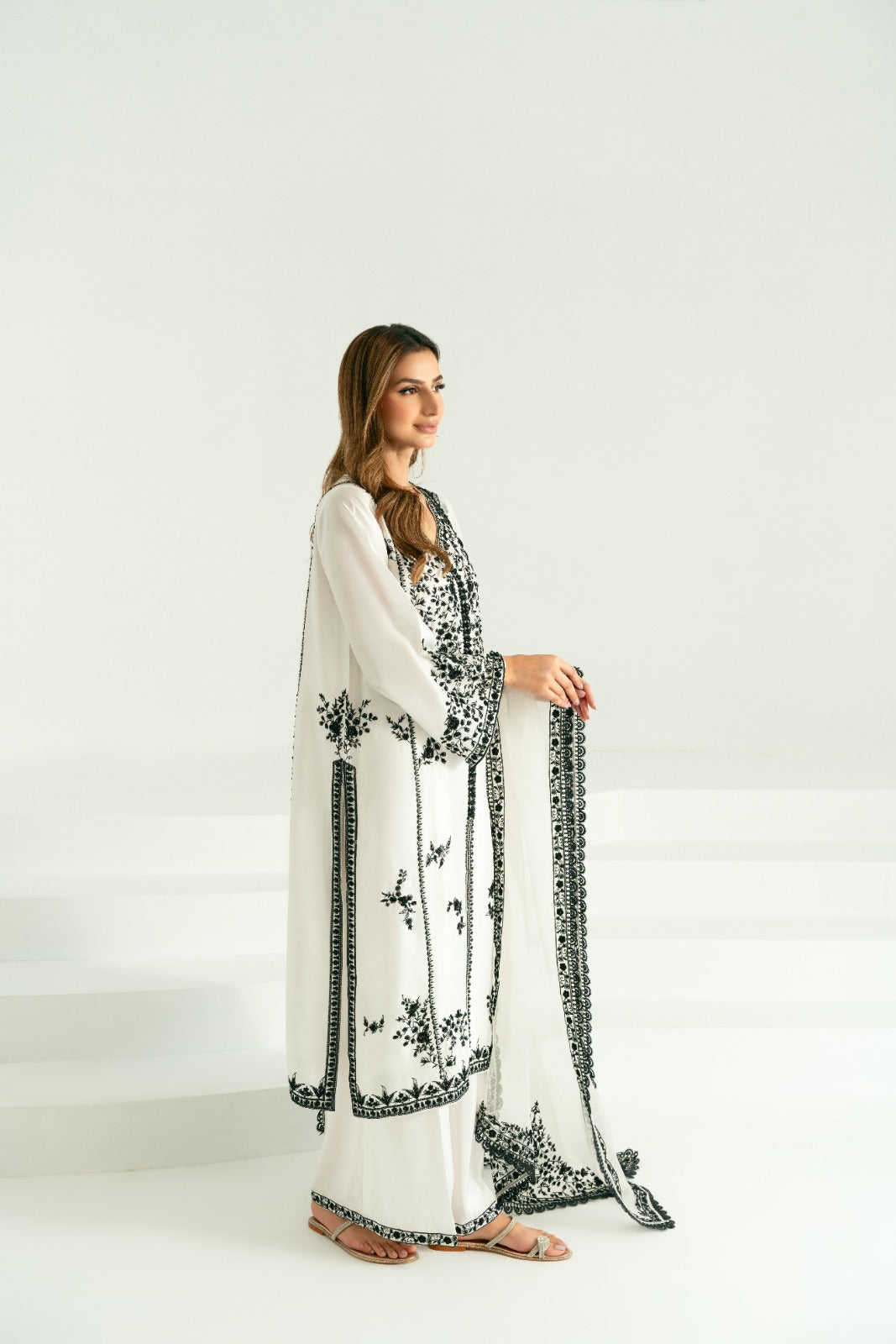 Swan White Resham Embroidered Raw Silk Kameez (3-Piece) - Image 6