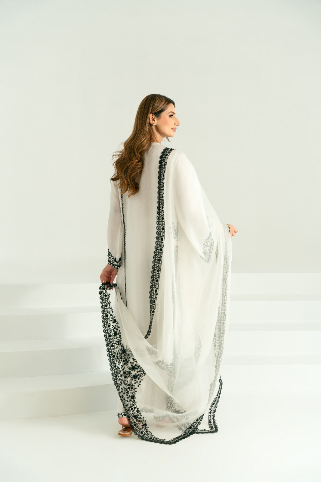 Swan White Resham Embroidered Raw Silk Kameez (3-Piece) - Image 8